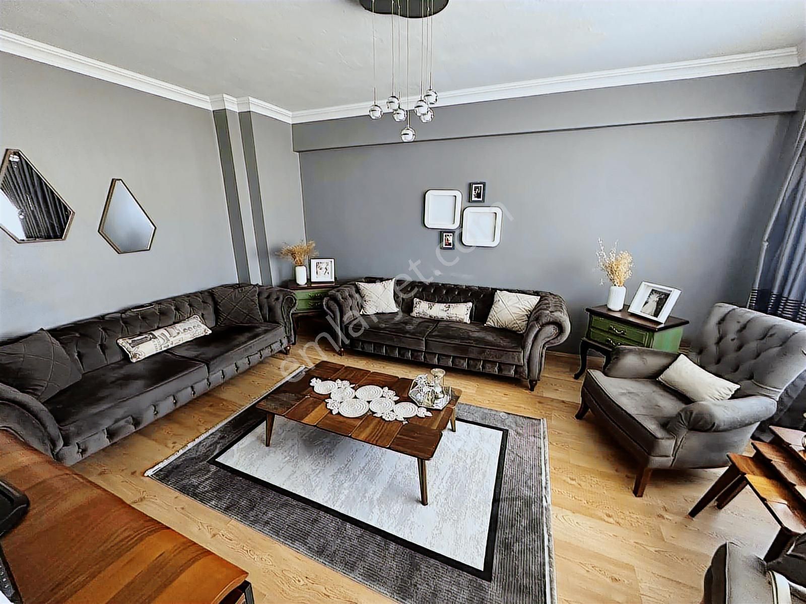 Karadeniz Emlak'tan 100.yıl Bulvarına Cephe 2+1 Satılık Daire