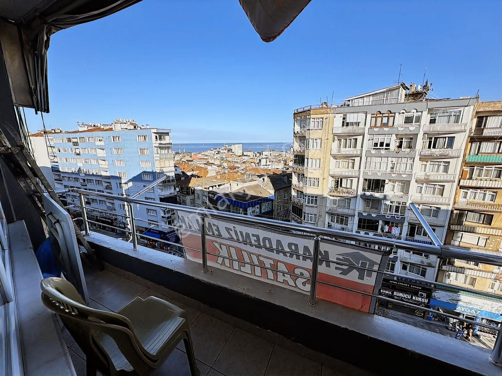 Karadeniz Emlak'tan 100.yıl Bulvarına Cephe 2+1 Satılık Daire - Görsel 2