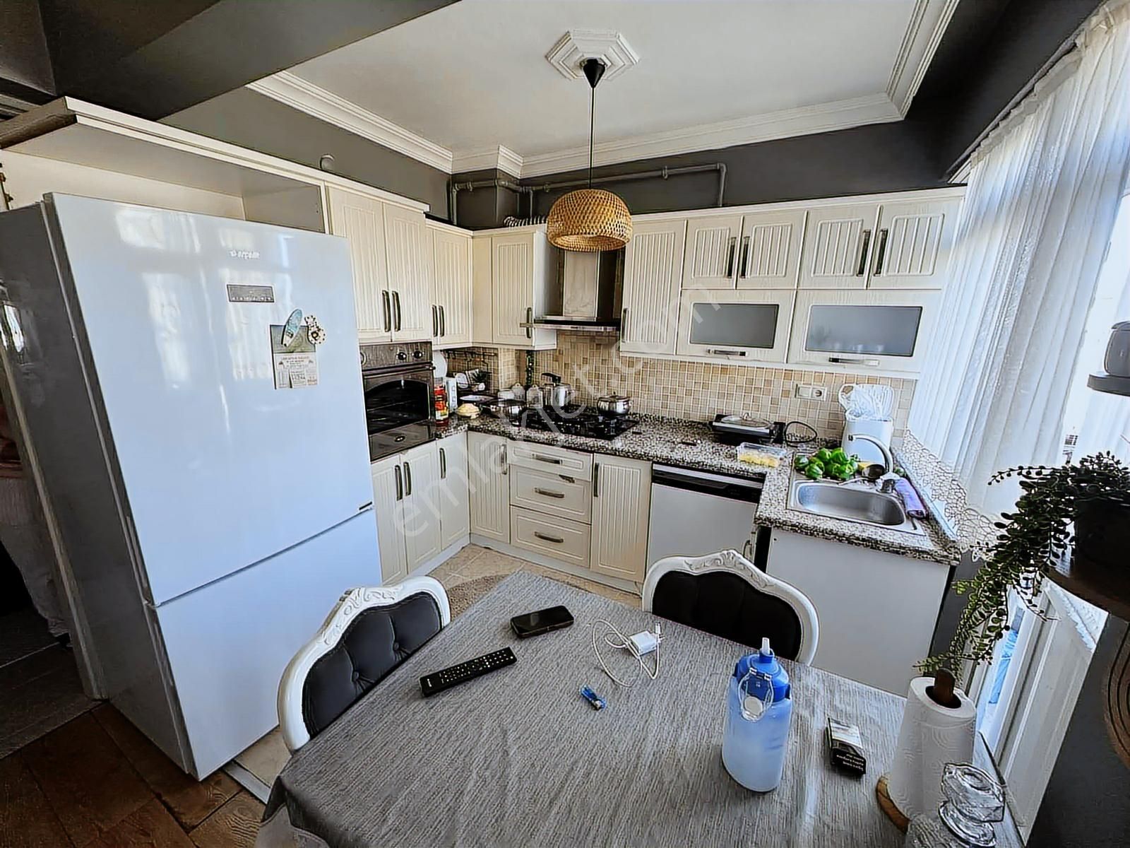 Karadeniz Emlak'tan 100.yıl Bulvarına Cephe 2+1 Satılık Daire - Görsel 3