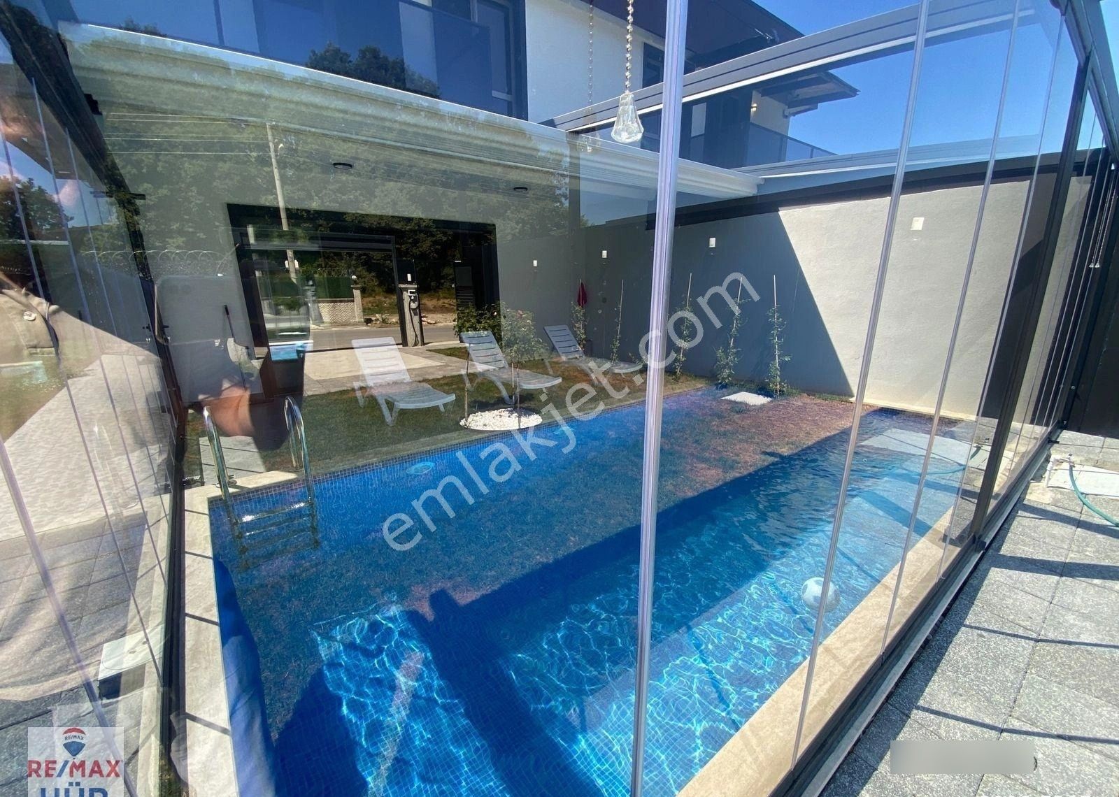 Ömer İnan Remax Hür Göl Mah. 4+1 Satılık Havuzlu Villa - Görsel 4