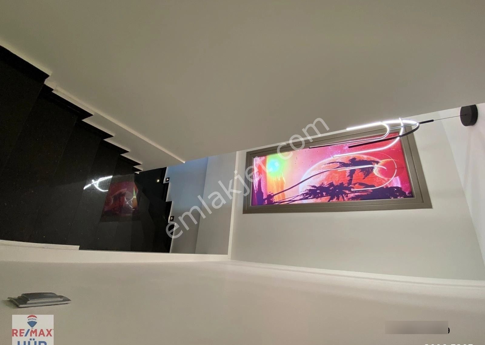 Ömer İnan Remax Hür Göl Mah. 4+1 Satılık Havuzlu Villa - Görsel 28