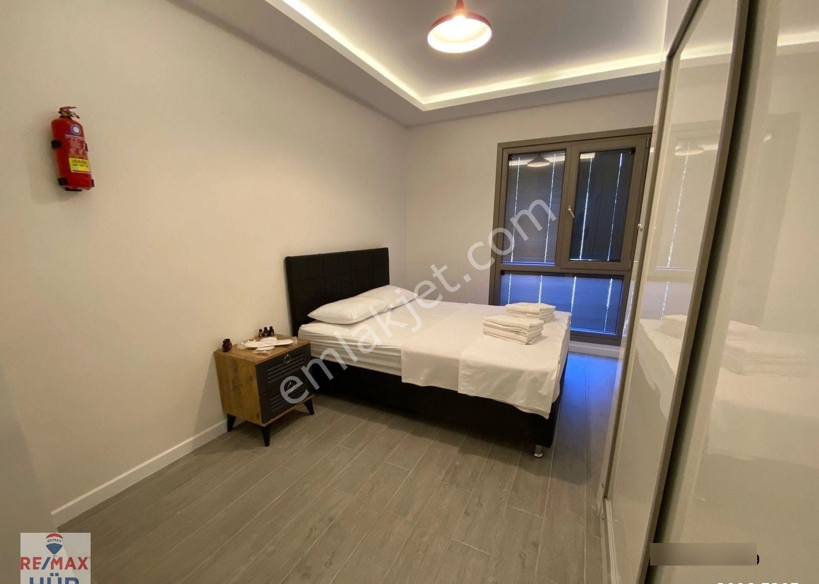 Ömer İnan Remax Hür Göl Mah. 4+1 Satılık Havuzlu Villa - Görsel 12