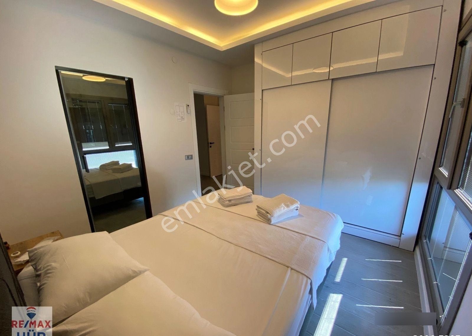 Ömer İnan Remax Hür Göl Mah. 4+1 Satılık Havuzlu Villa - Görsel 9