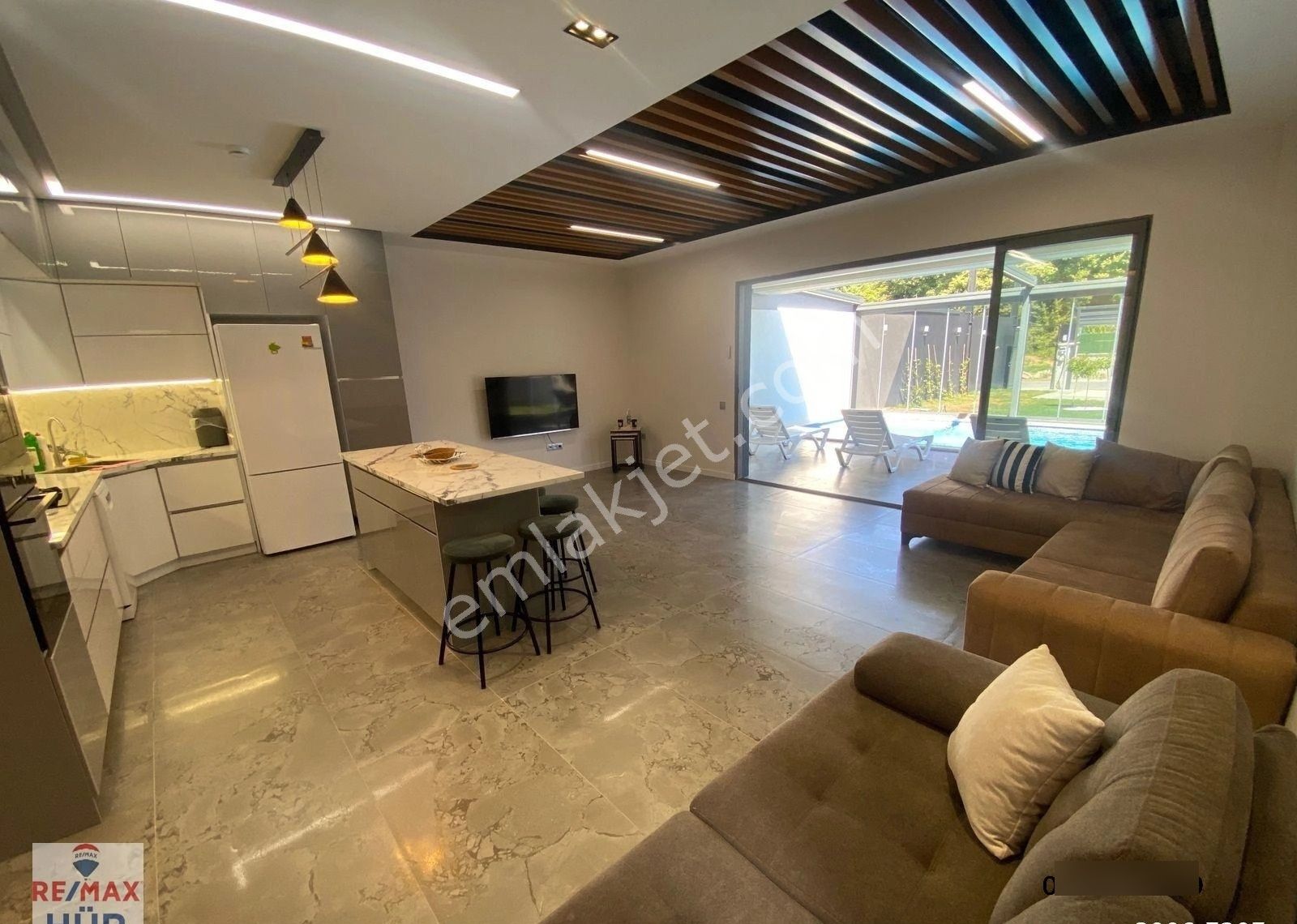 Ömer İnan Remax Hür Göl Mah. 4+1 Satılık Havuzlu Villa - Görsel 10