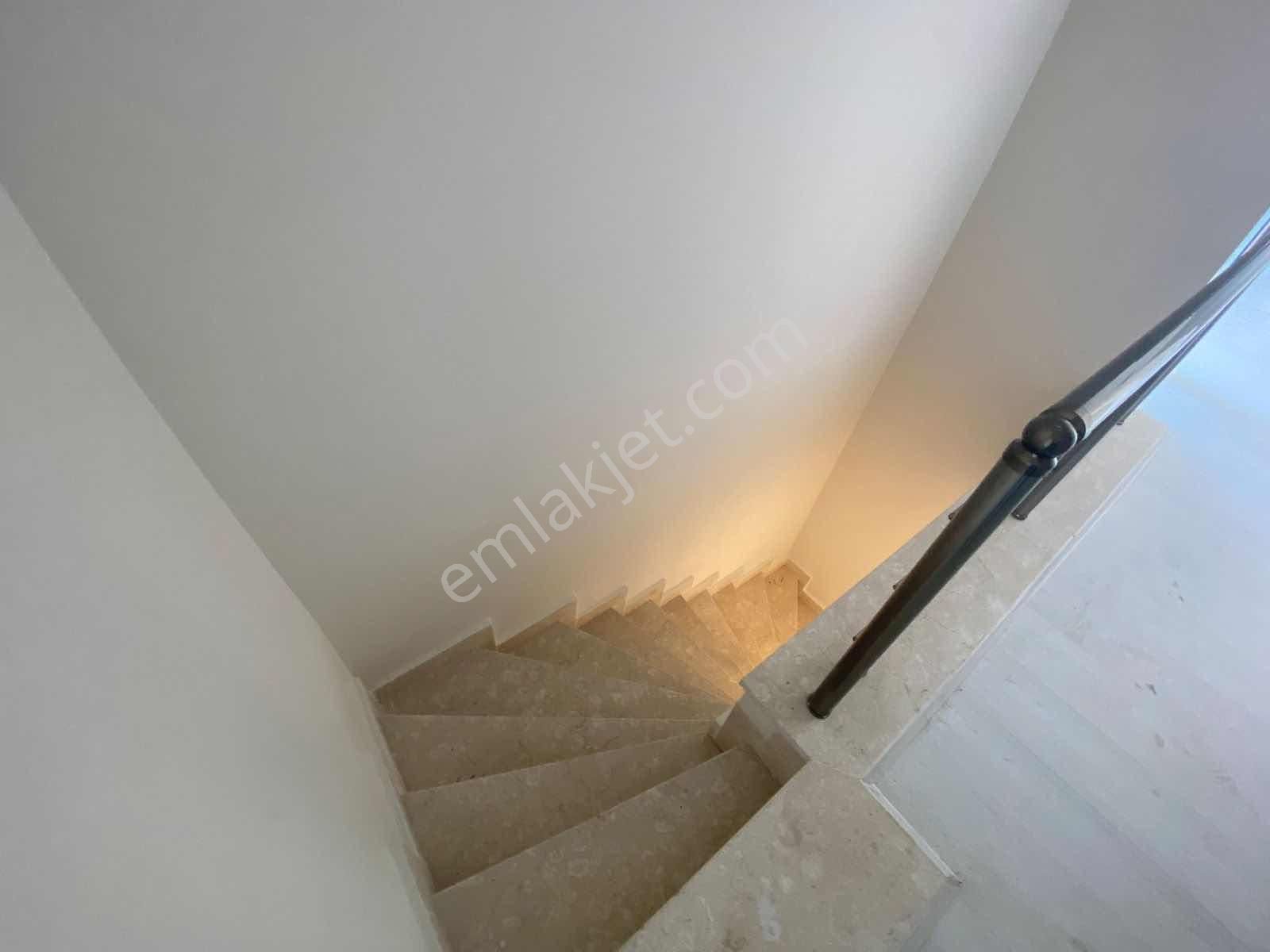 Çiftehavuzlar Sıfır Gibi Kiralık Dublex Daire 3+2 180m2 - Görsel 4