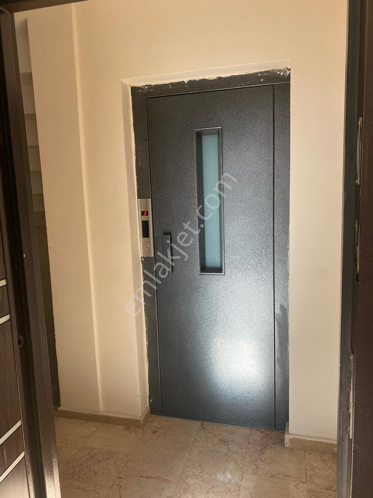 4.levent Çeliktepe Mahallesinde 2+1 65m2 Satılık Daire - Görsel 2