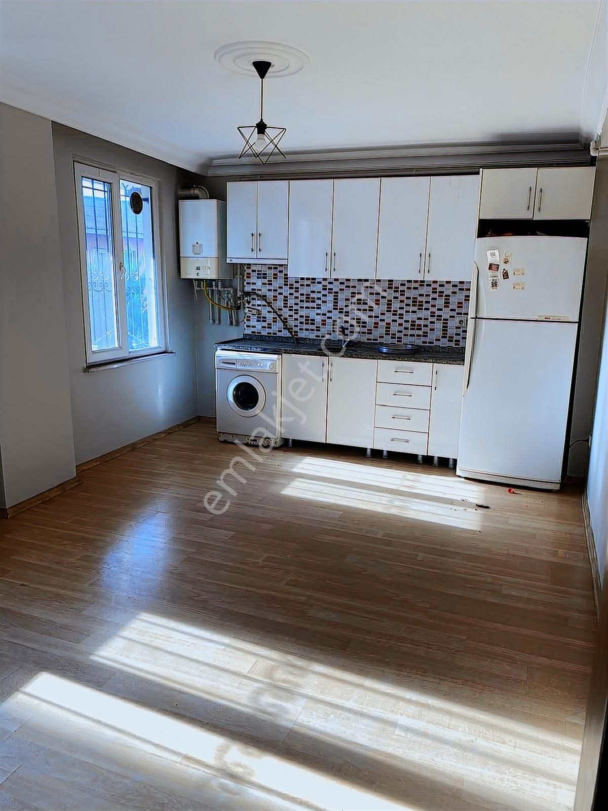 4.levent Çeliktepe Mahallesinde 2+1 65m2 Satılık Daire