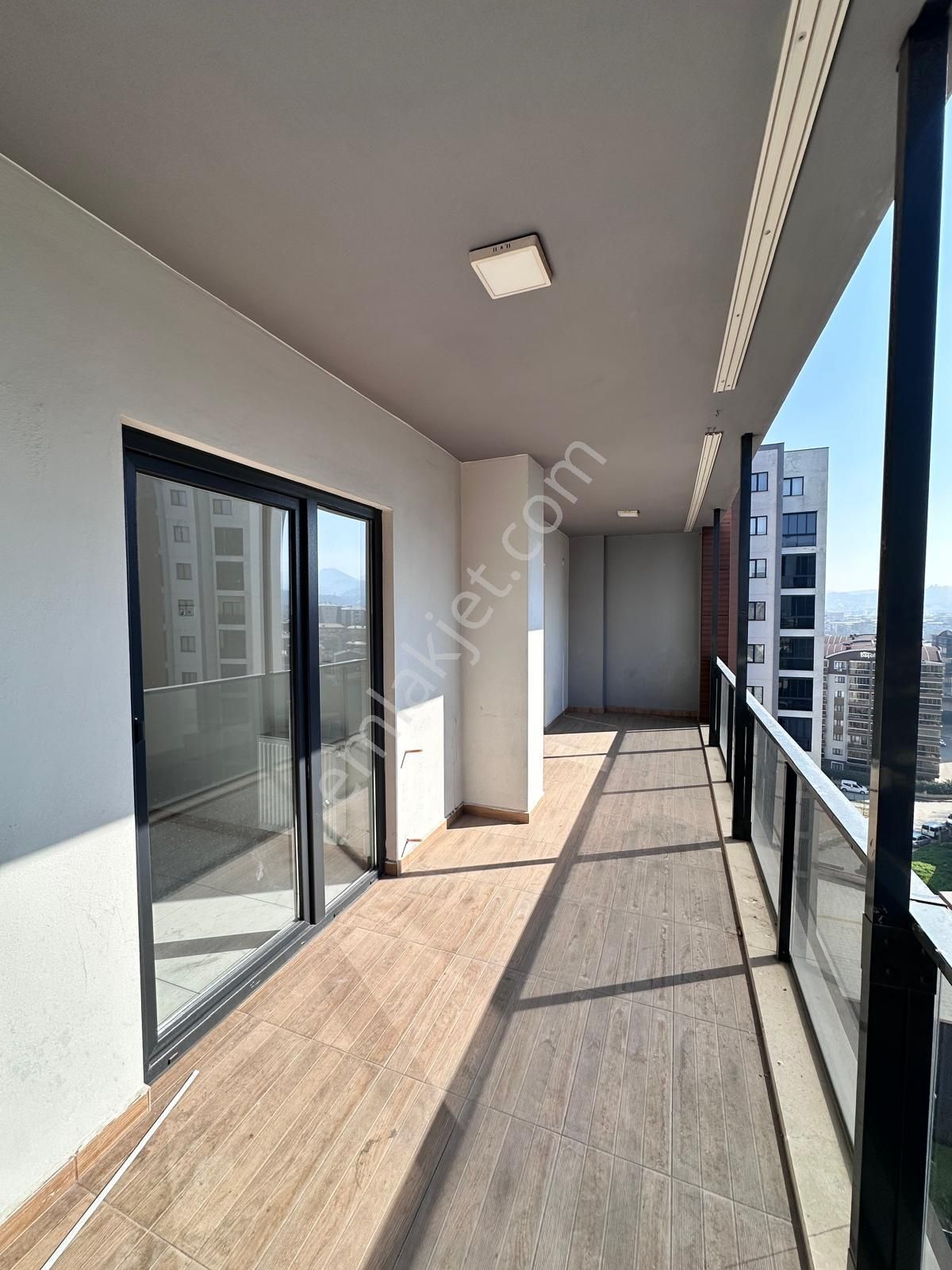 Değirmenönü Mahallesi Flora Vita'da Kiralık 3+1 Dubleks Daire - Görsel 14