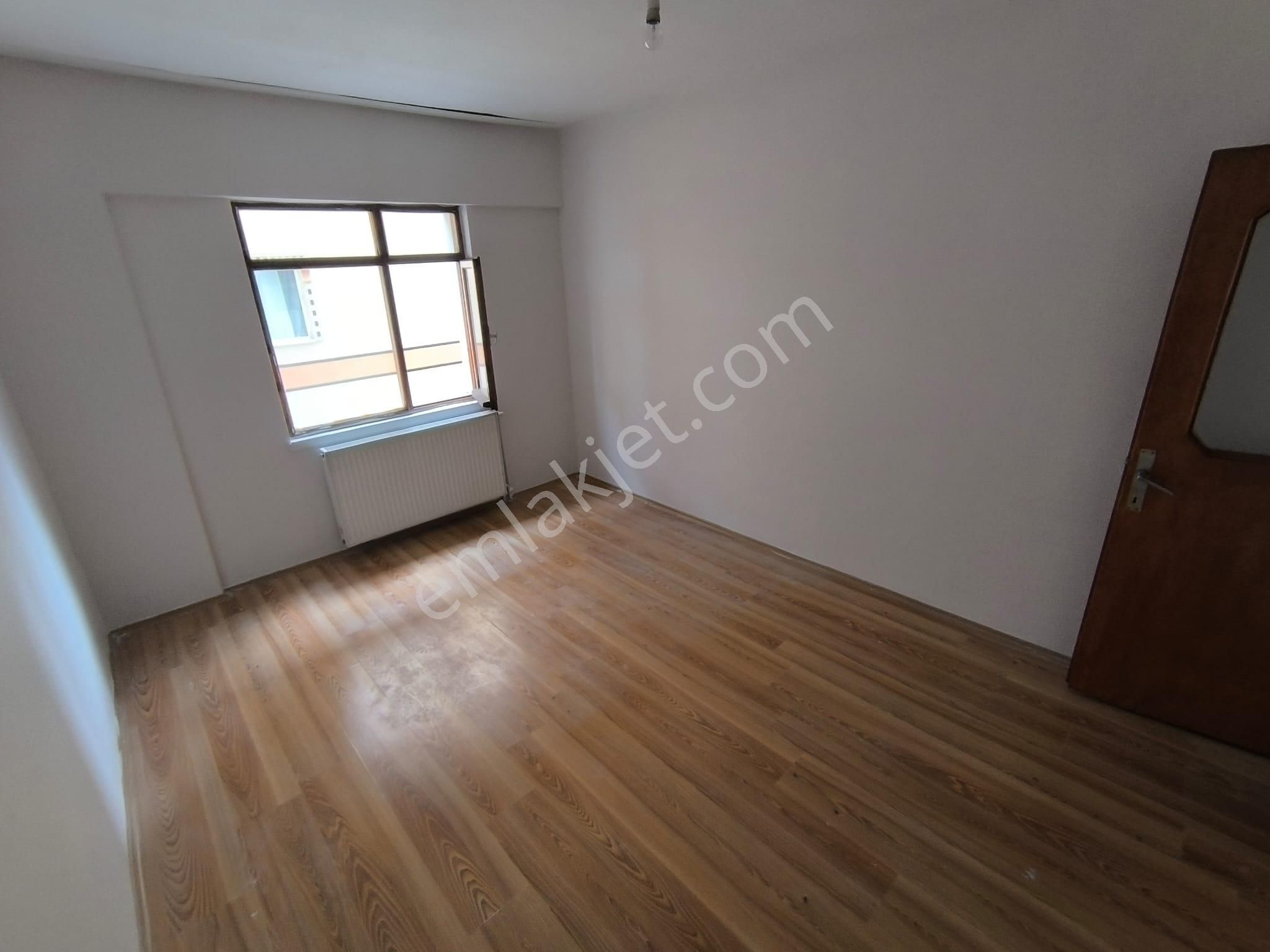 Mareşal Çakmak Mahallesin'de Bağımsız Ara Katta Kiralık Daire - Görsel 16