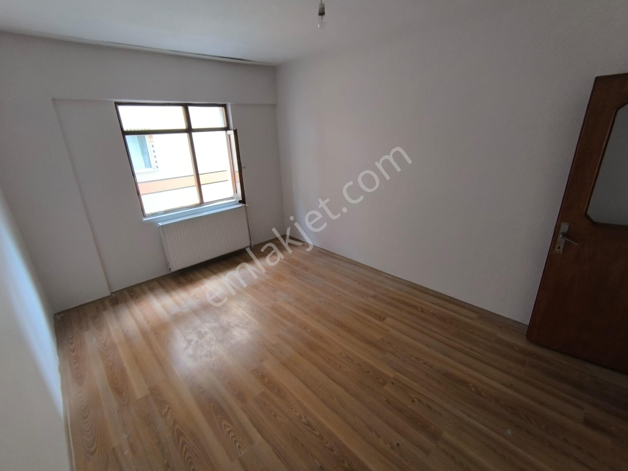 Mareşal Çakmak Mahallesin'de Bağımsız Ara Katta Kiralık Daire - Görsel 14