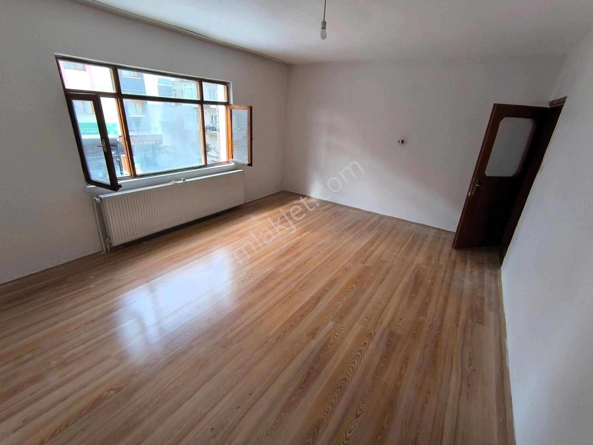 Mareşal Çakmak Mahallesin'de Bağımsız Ara Katta Kiralık Daire - Görsel 8