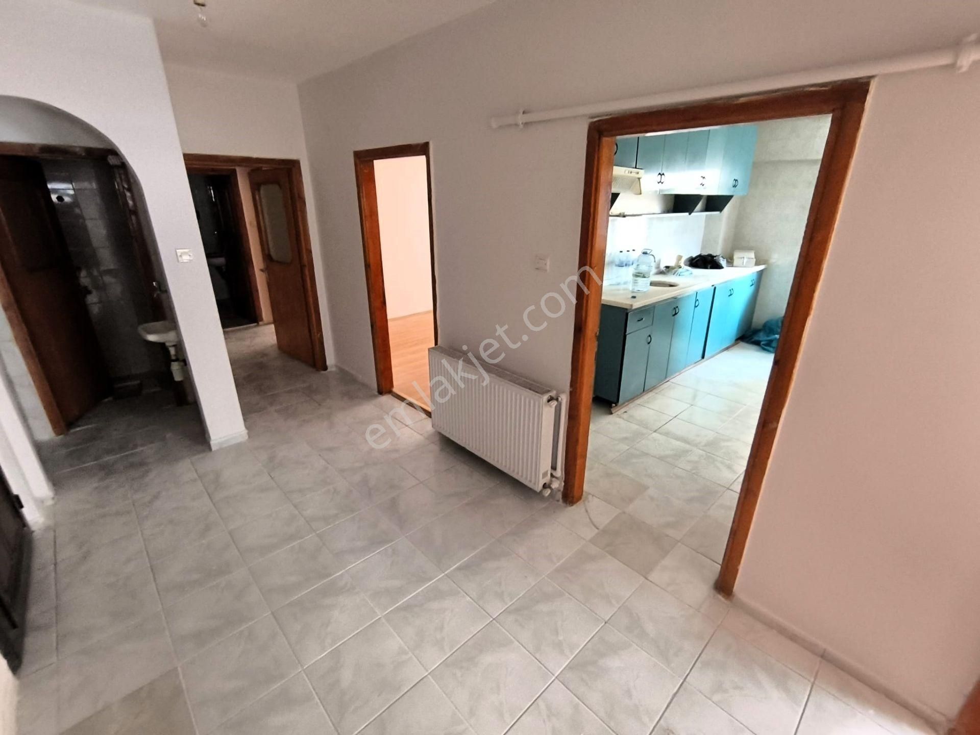 Mareşal Çakmak Mahallesin'de Bağımsız Ara Katta Kiralık Daire - Görsel 25