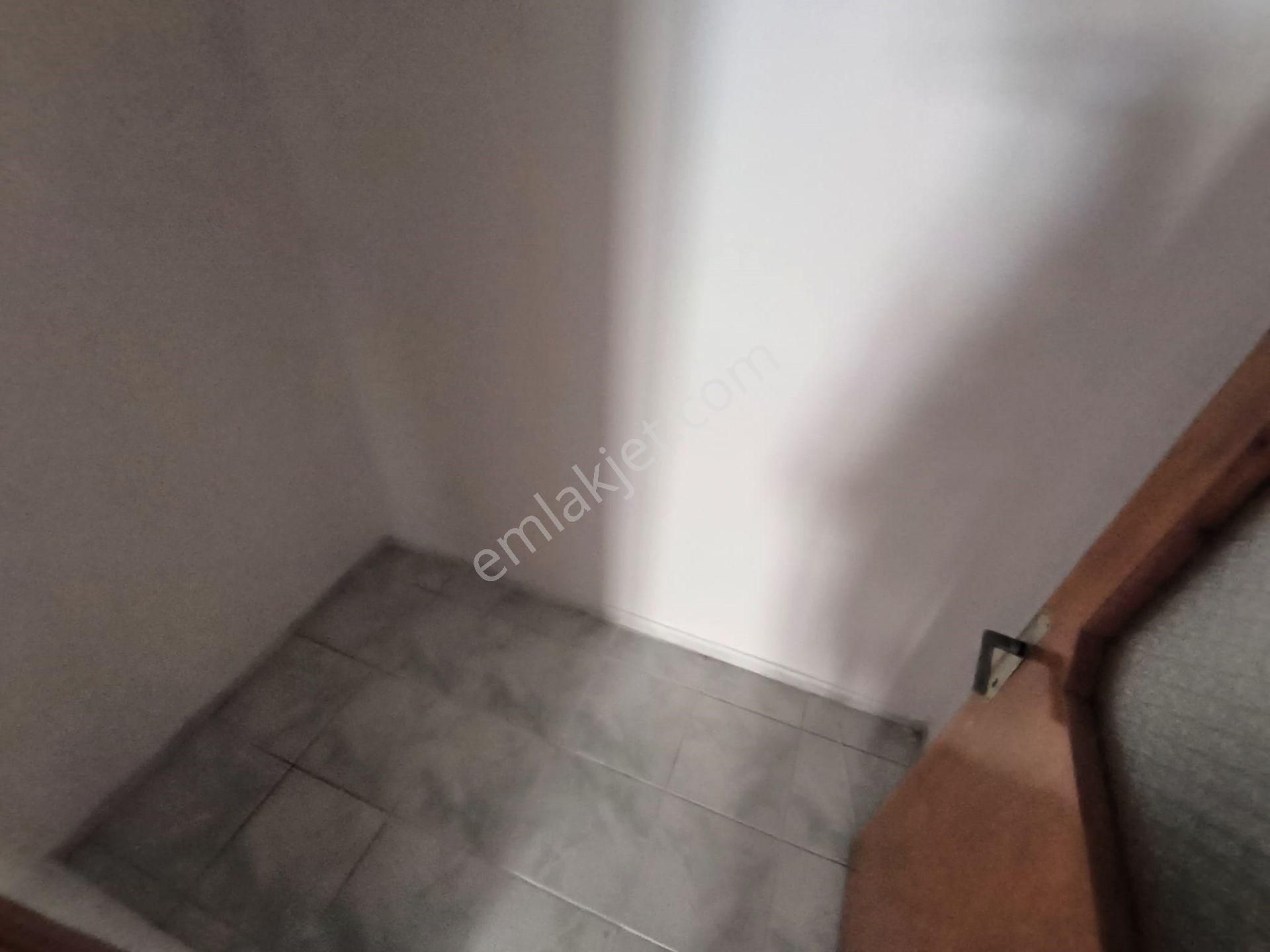Mareşal Çakmak Mahallesin'de Bağımsız Ara Katta Kiralık Daire - Görsel 22