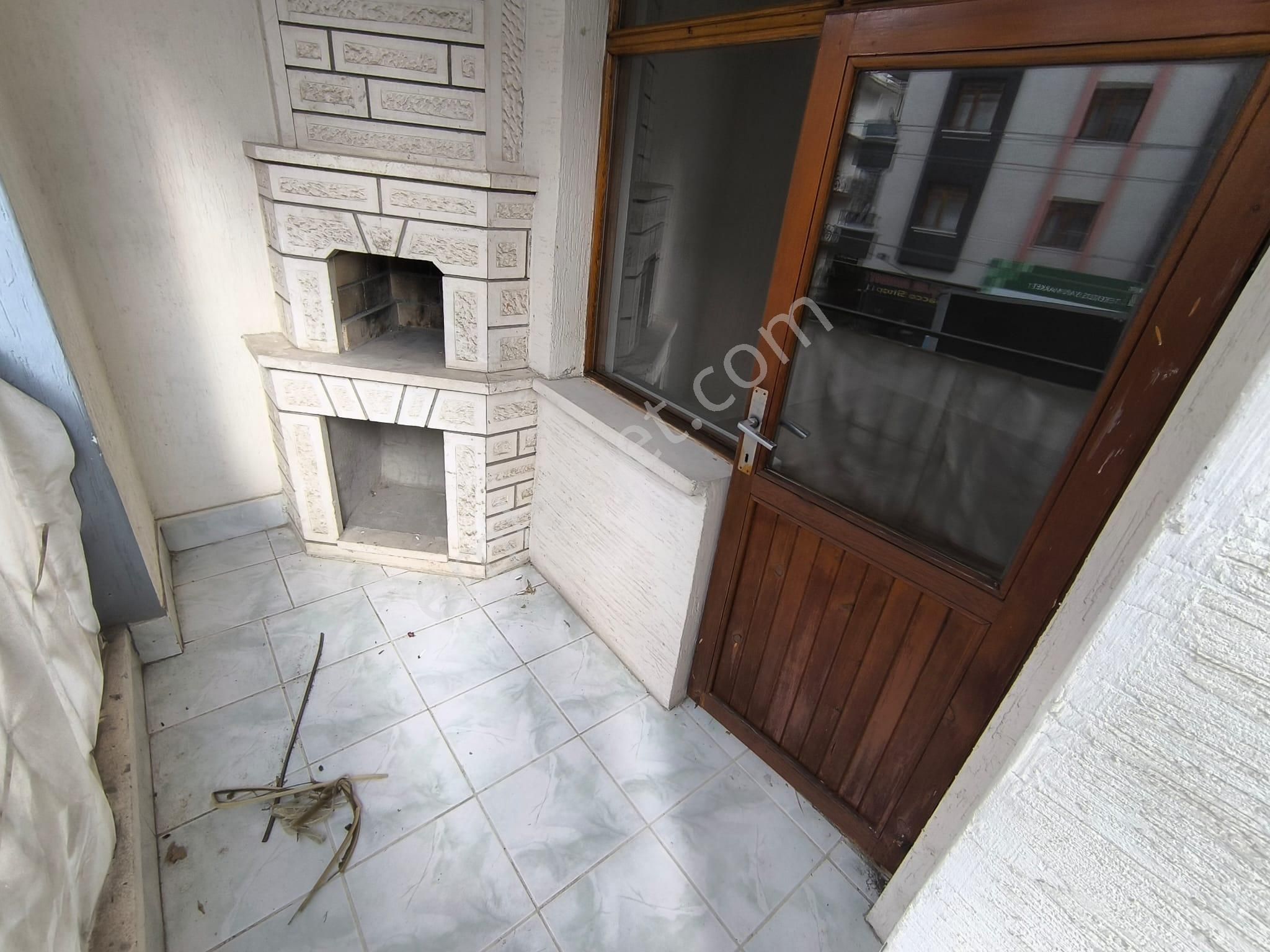 Mareşal Çakmak Mahallesin'de Bağımsız Ara Katta Kiralık Daire - Görsel 27
