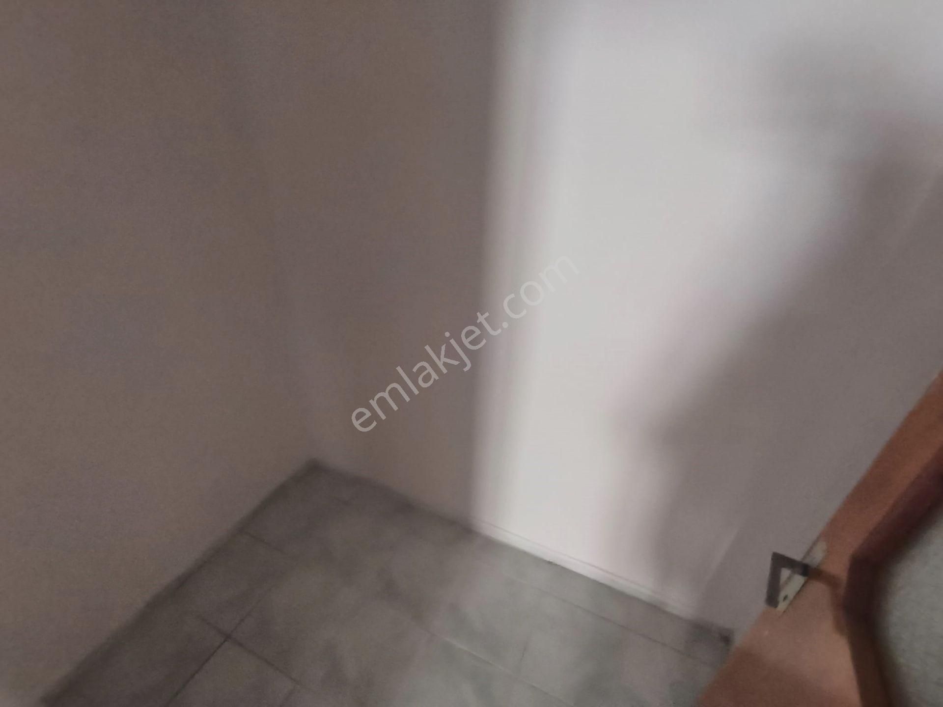 Mareşal Çakmak Mahallesin'de Bağımsız Ara Katta Kiralık Daire - Görsel 23