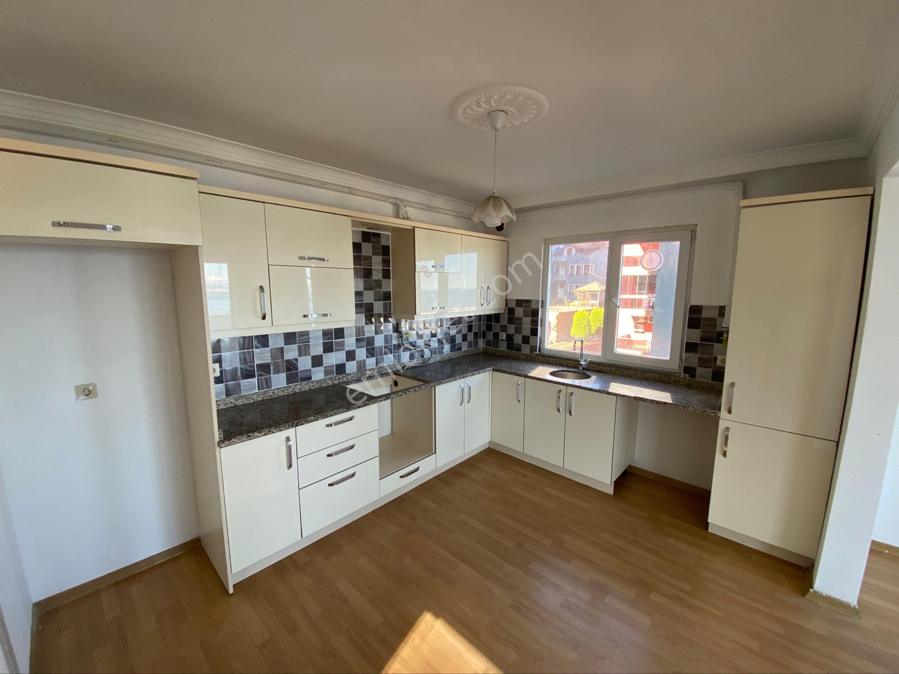 Yalıncak Lüx Site İçerisinde Kiralık 4+1 200 M2 Residence - Görsel 5