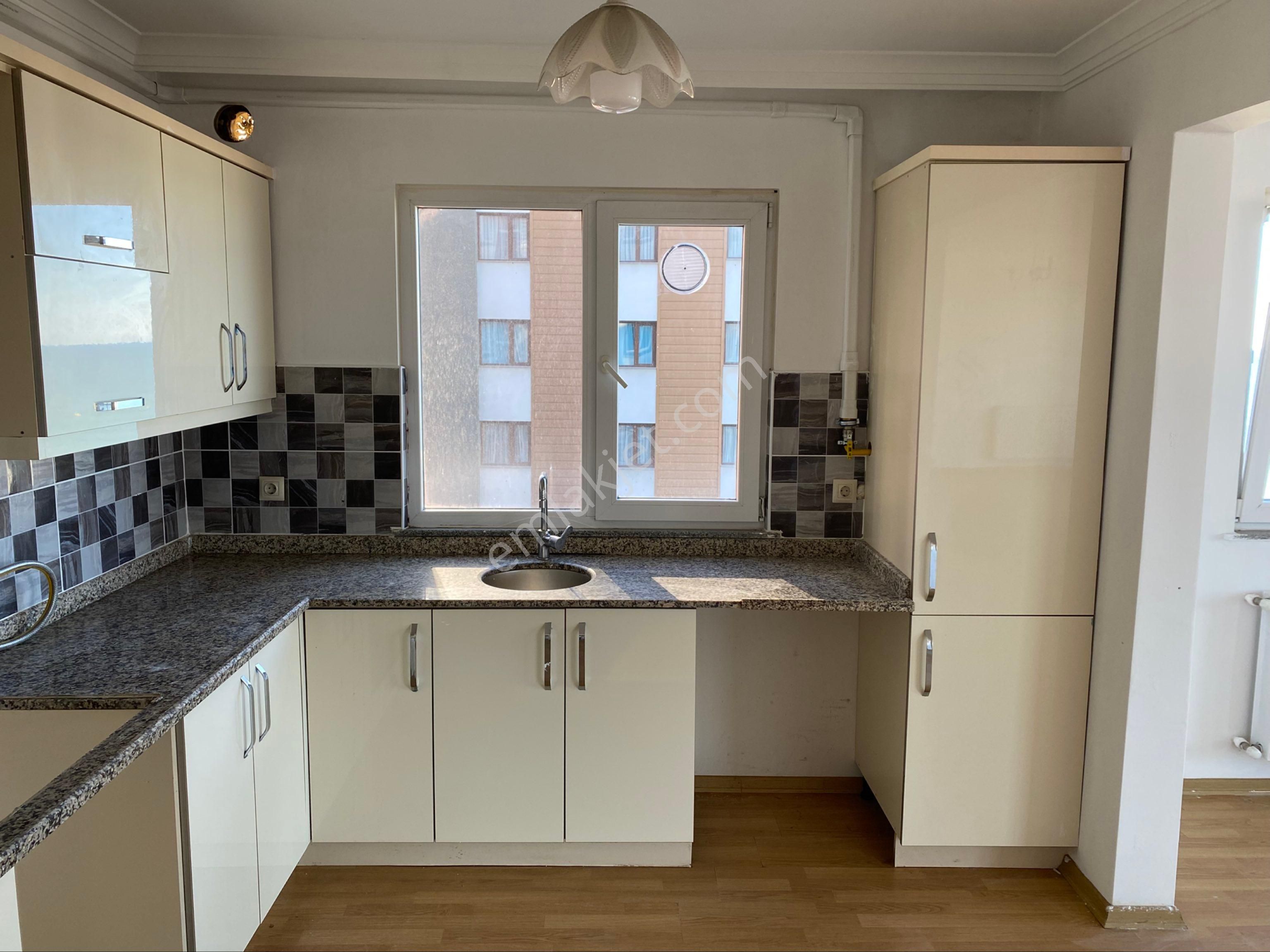 Yalıncak Lüx Site İçerisinde Kiralık 4+1 200 M2 Residence - Görsel 7