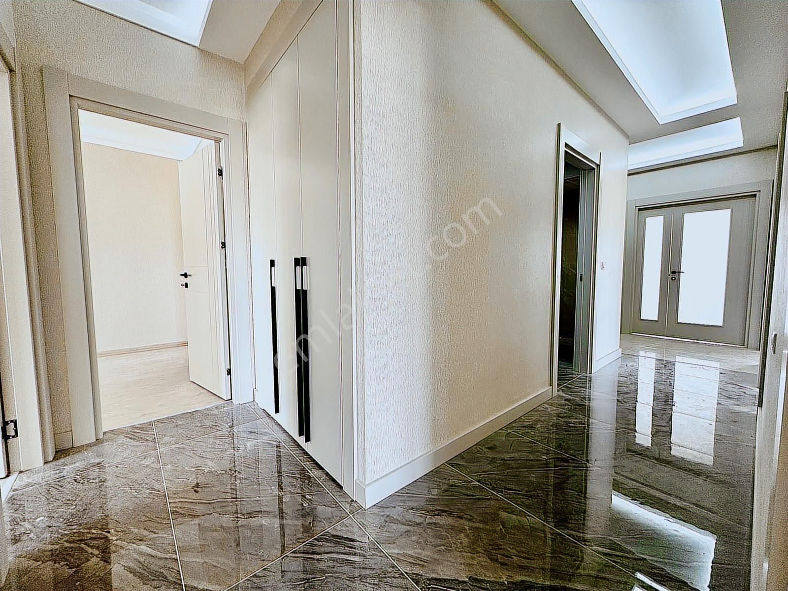 Redstone Castle Susuz Göksu 4+1 Kiralık Daire - Görsel 26