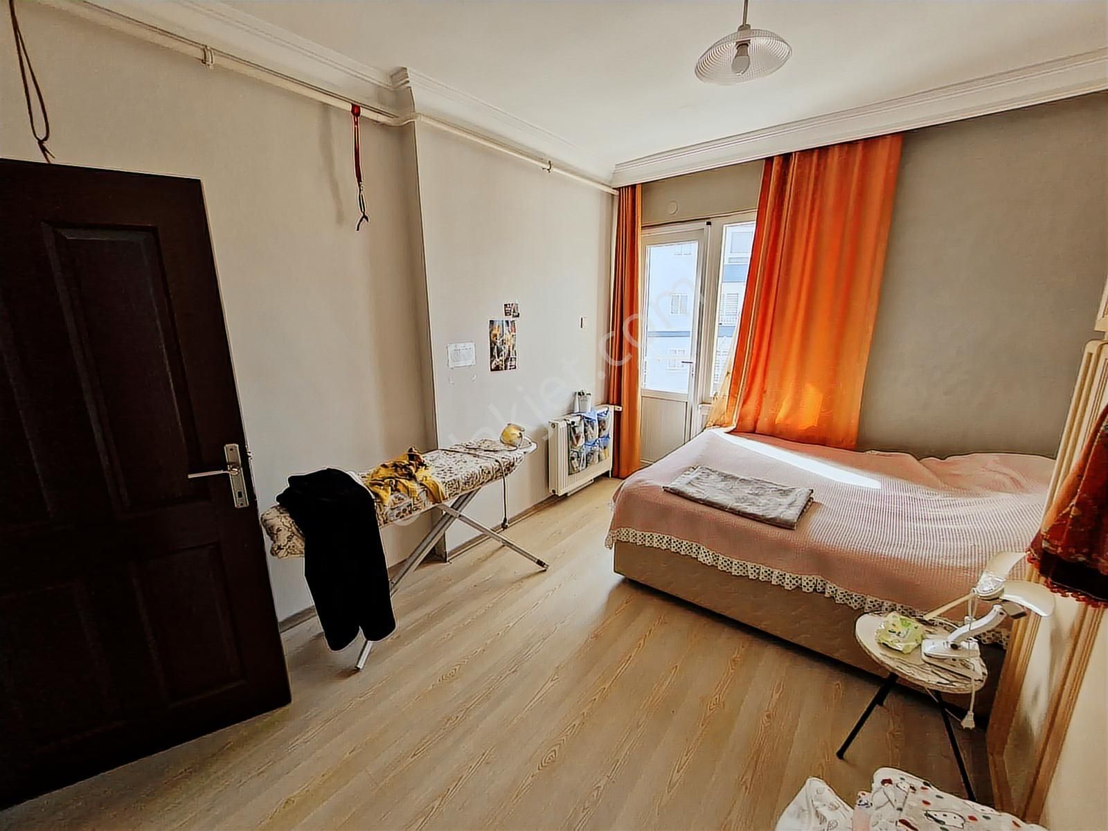 Yenişehir Sahile Çok Yakın Tam Deniz Manzaralı Ara Kat 4+1 Daire - Görsel 7