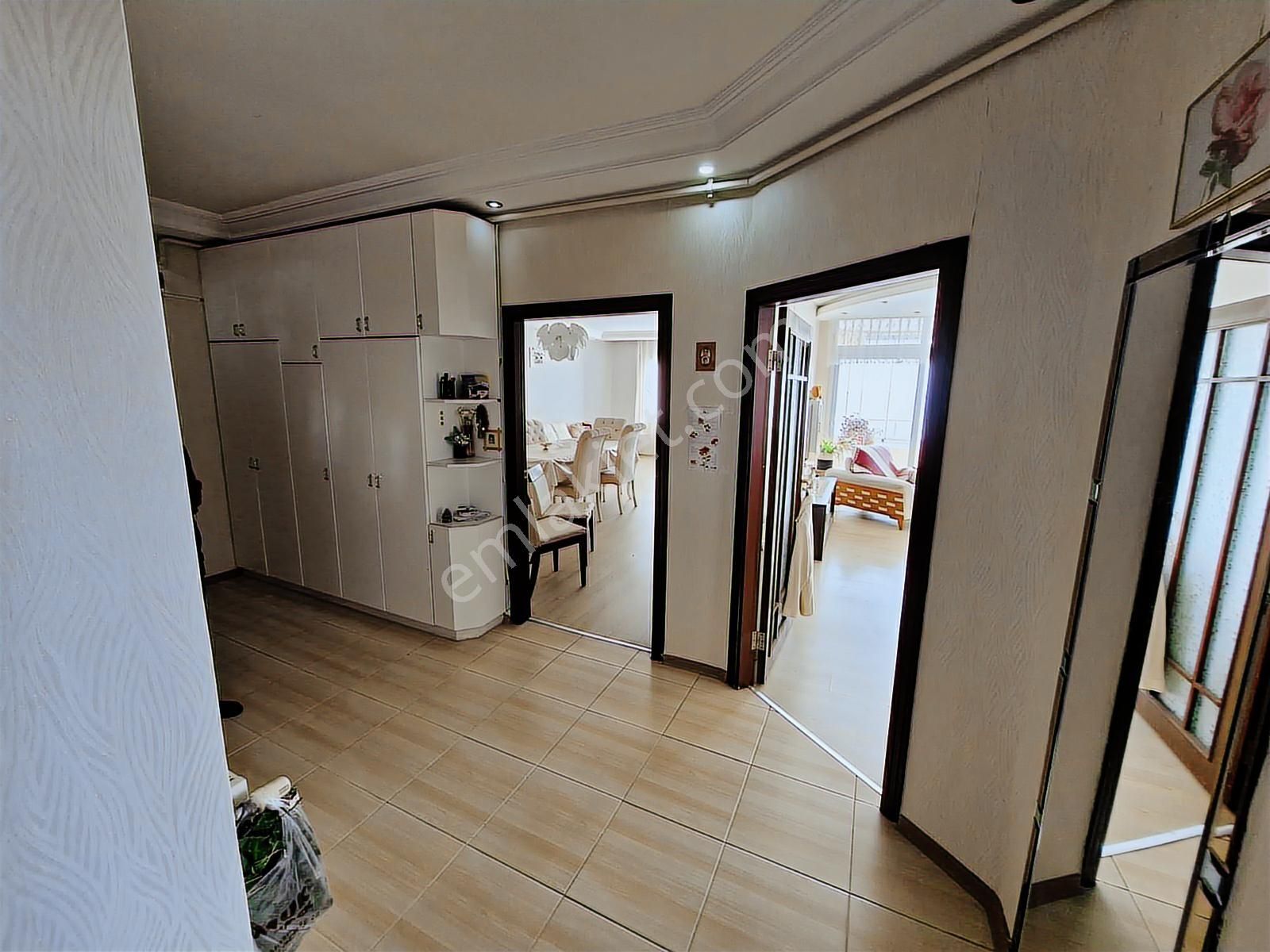 Yenişehir Sahile Çok Yakın Tam Deniz Manzaralı Ara Kat 4+1 Daire - Görsel 14