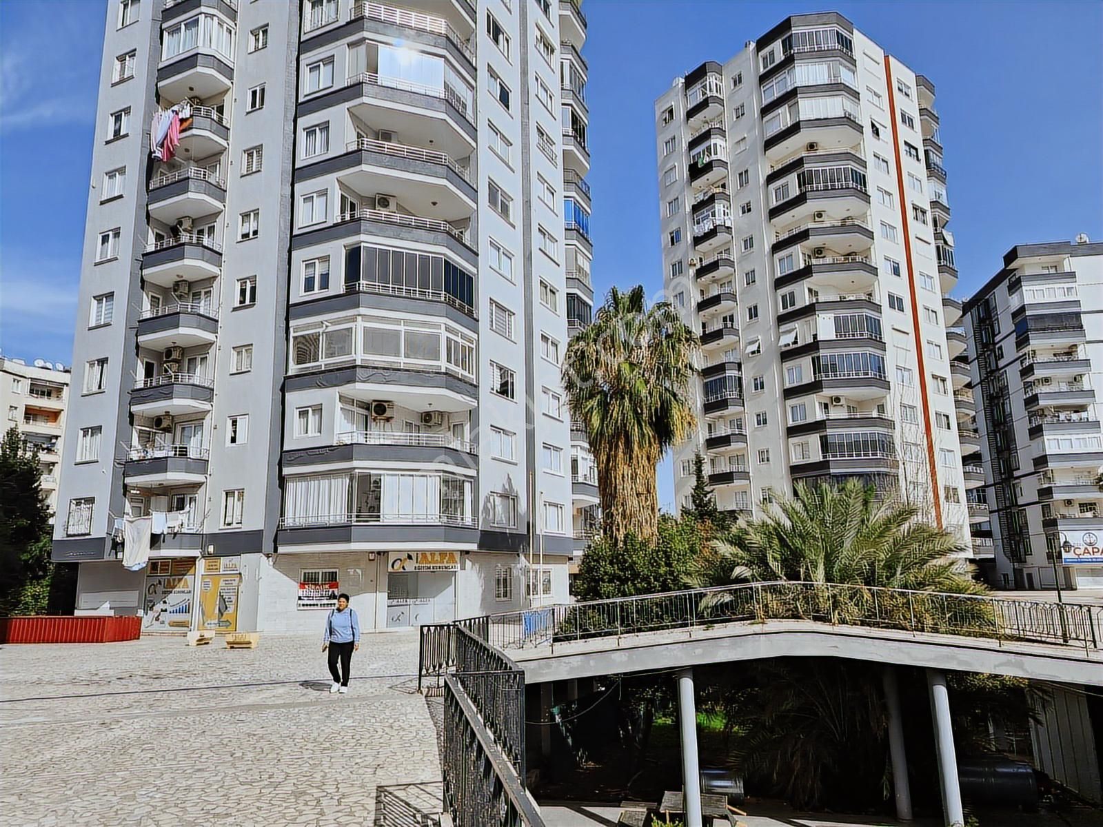 Yenişehir Sahile Çok Yakın Tam Deniz Manzaralı Ara Kat 4+1 Daire