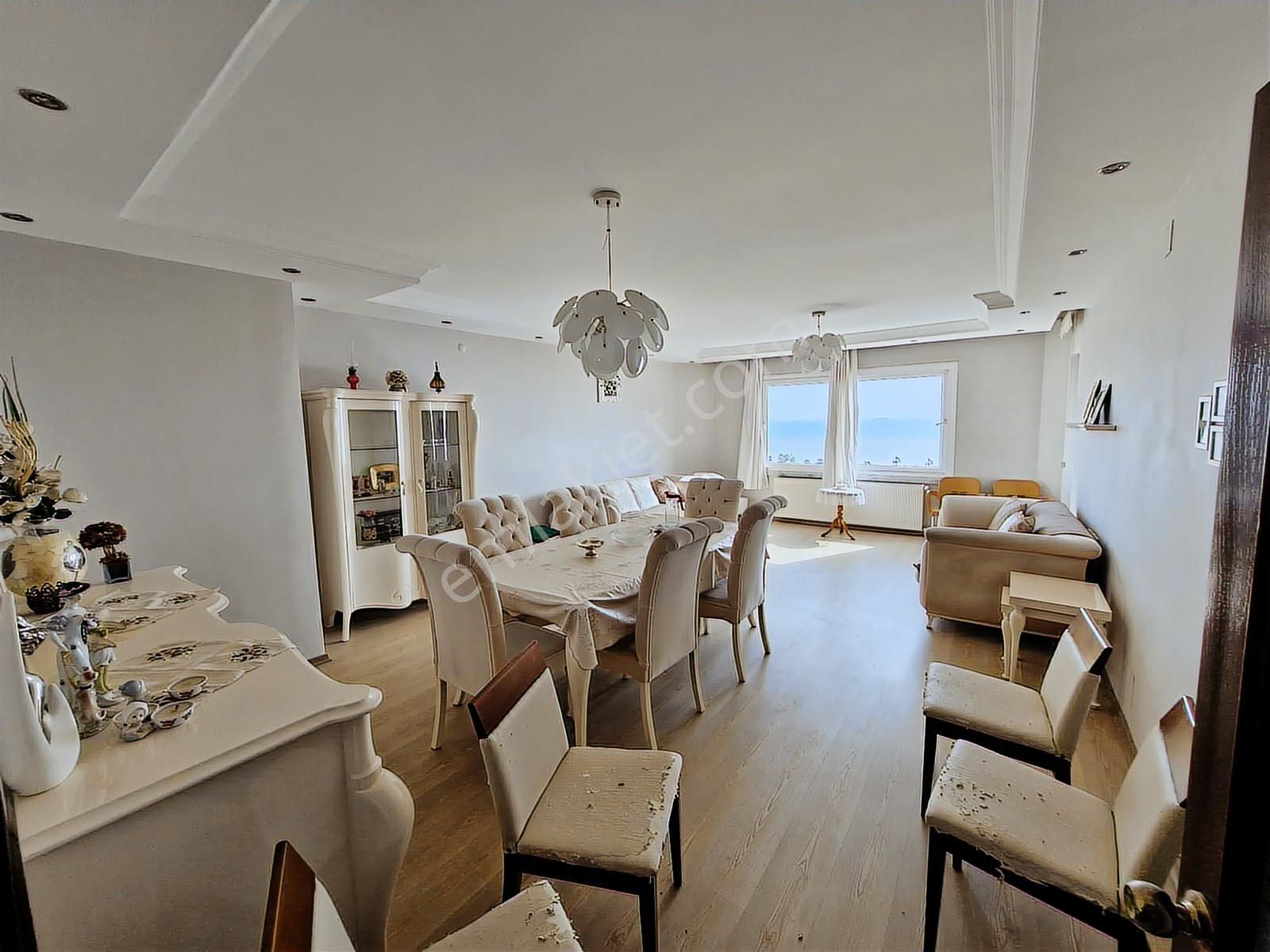 Yenişehir Sahile Çok Yakın Tam Deniz Manzaralı Ara Kat 4+1 Daire - Görsel 3