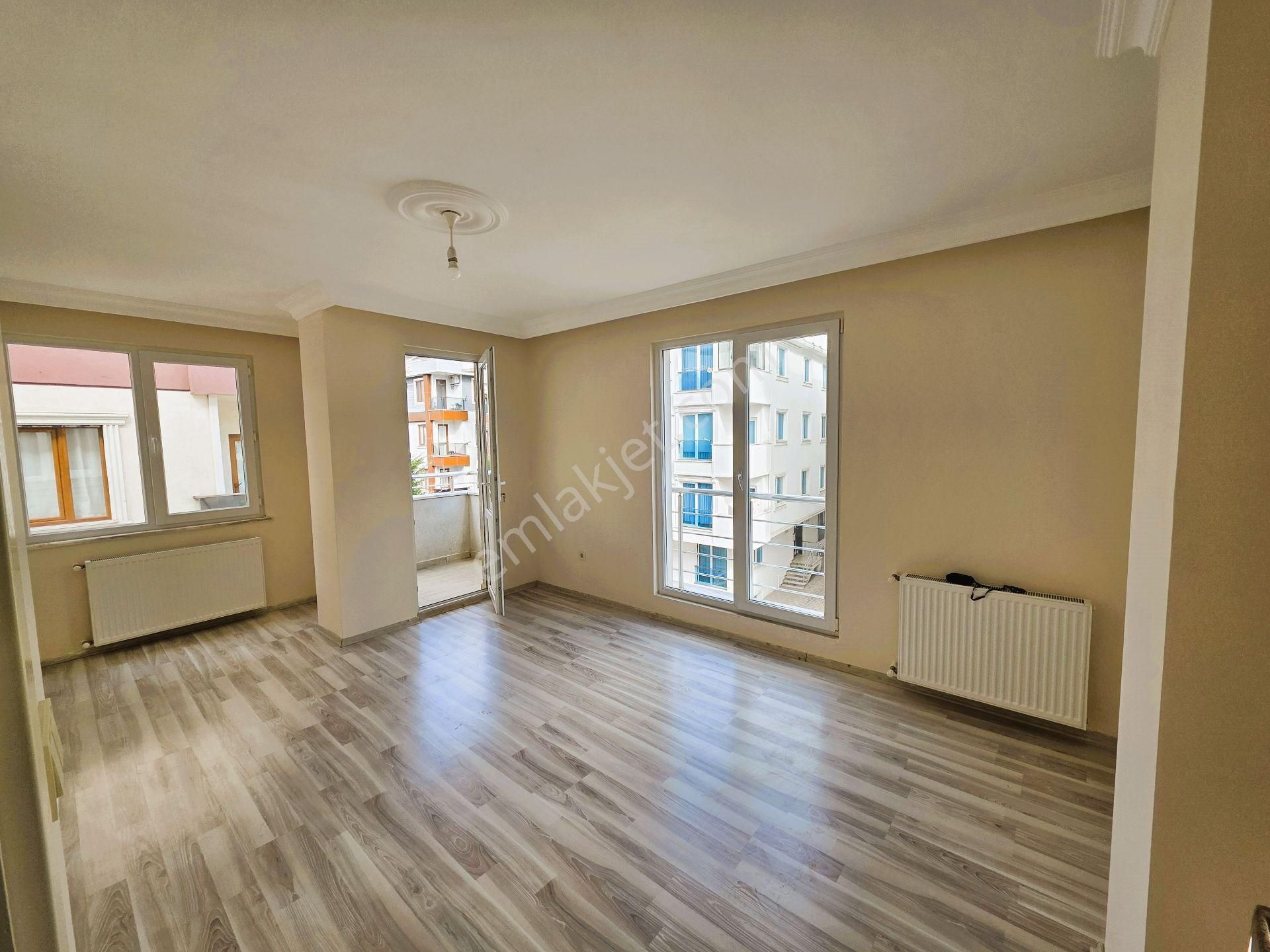 Doğan Emlak 'tan Ortadağ Merkezde Kiralık 2+1 Arakat Daire