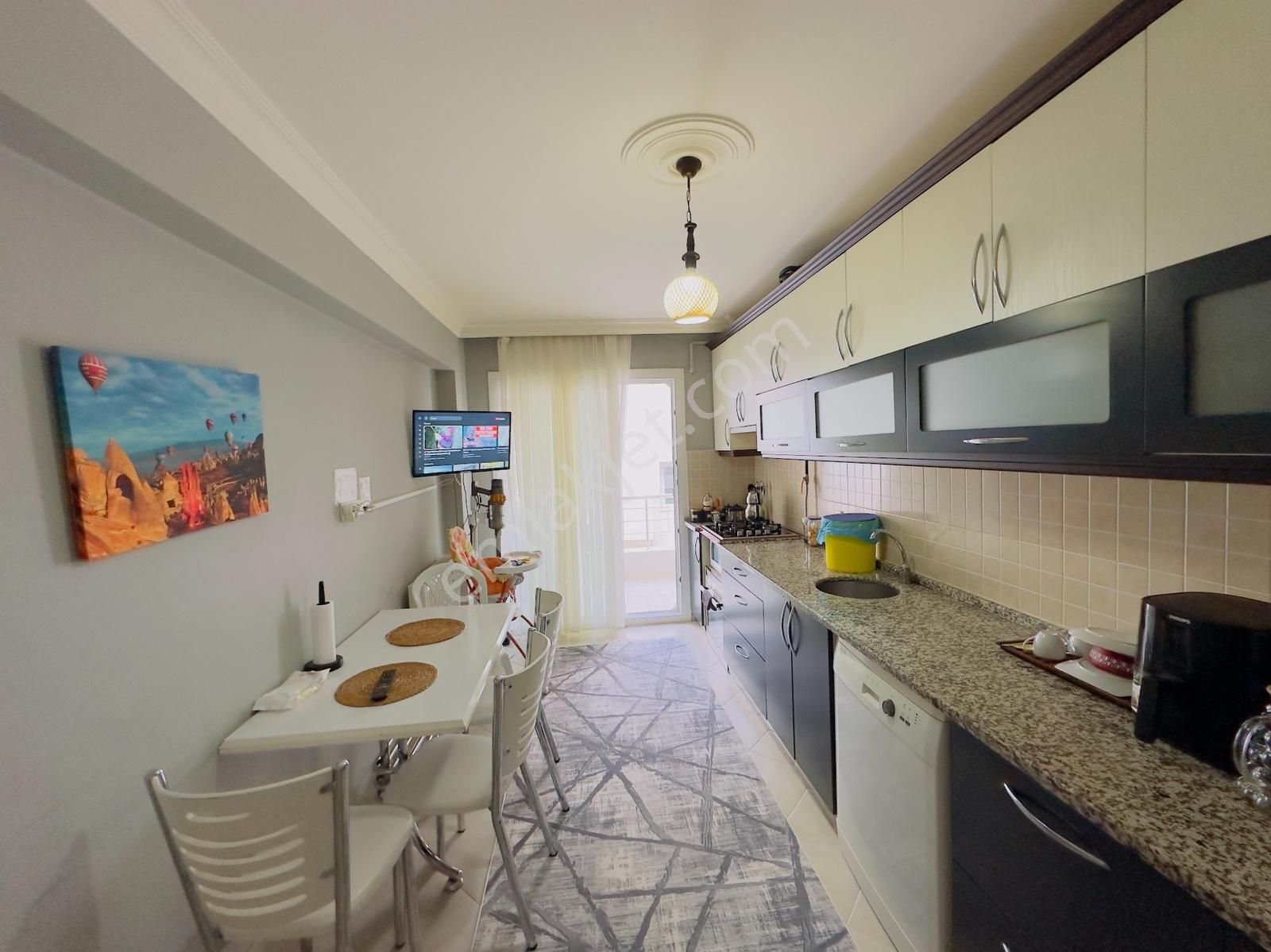 Gaziemir Yeşil Mahalle Satılık 3+1 Daire - Görsel 4