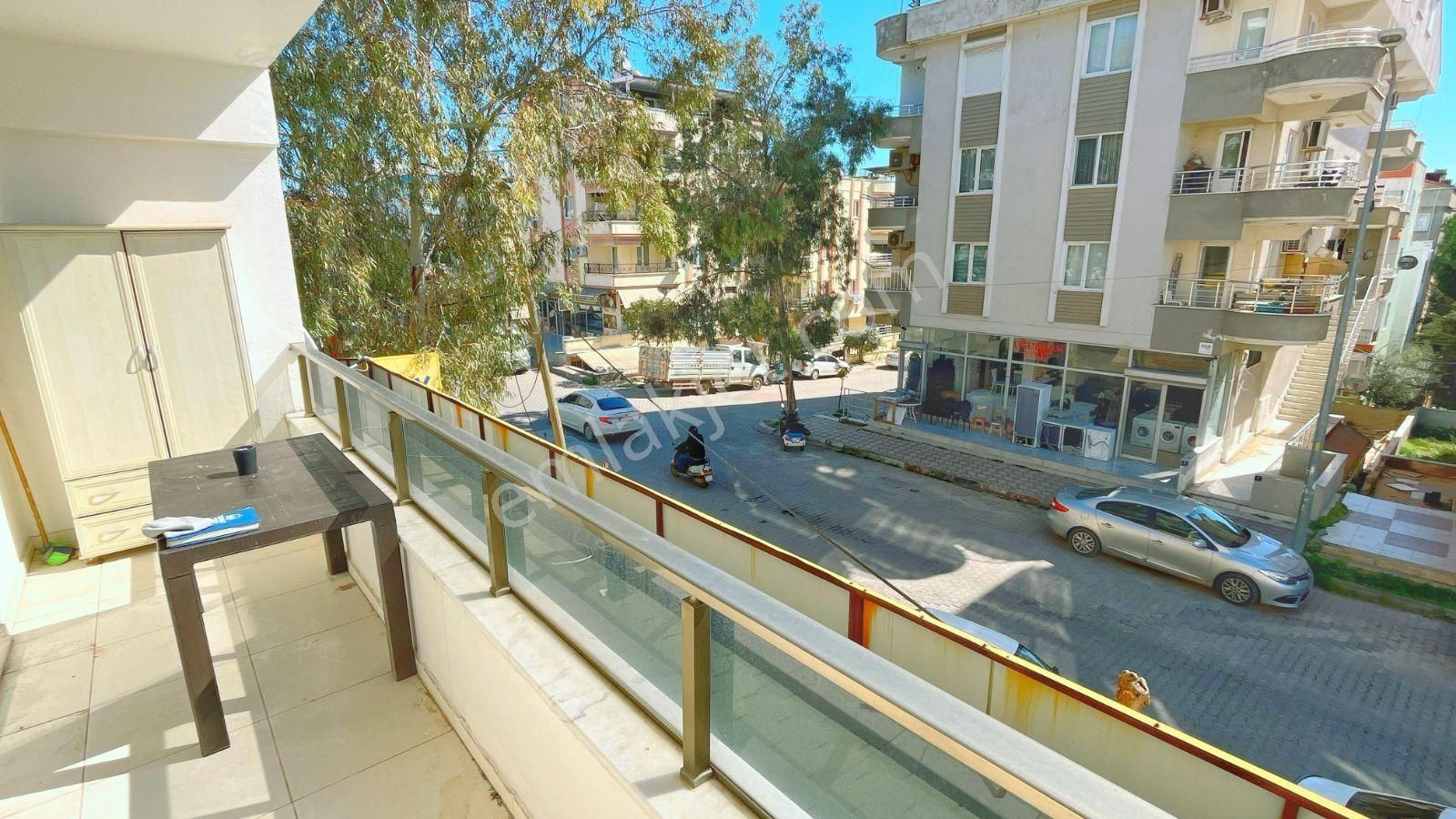 Efelerde Merkezi Konumda Eşyalı Kiralık Daire - Görsel 9