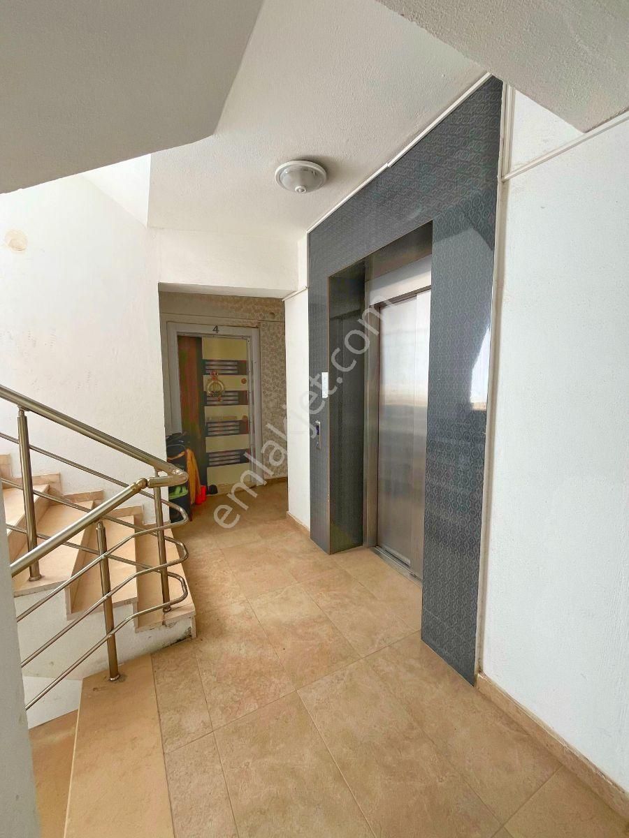 Efelerde Merkezi Konumda Eşyalı Kiralık Daire - Görsel 5