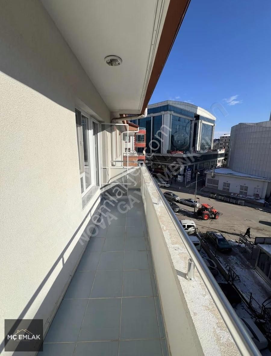 Kahramankazan'da Merkezi Konumda 3+1 Daire - Görsel 21