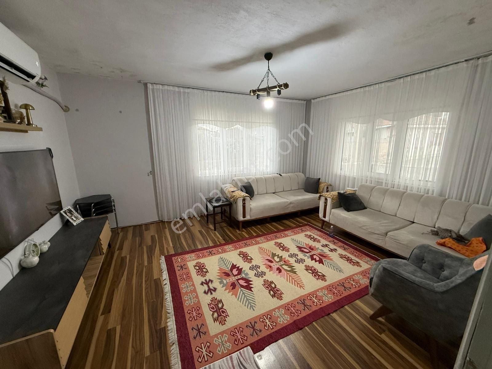 Hacıeyüplü Mah 255 M2 Arsaya Sahip 2+1 Fırsat Müstakil Ev/arsa !