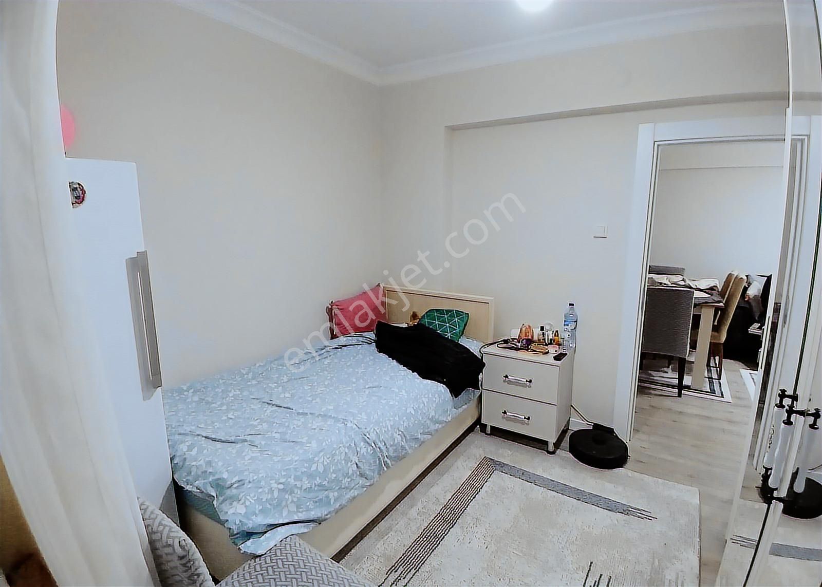 Seyran Cad.'nde Fırsat: Taşınmaya Hazır, Tamamen Yenilenmiş 3+1 - Görsel 6