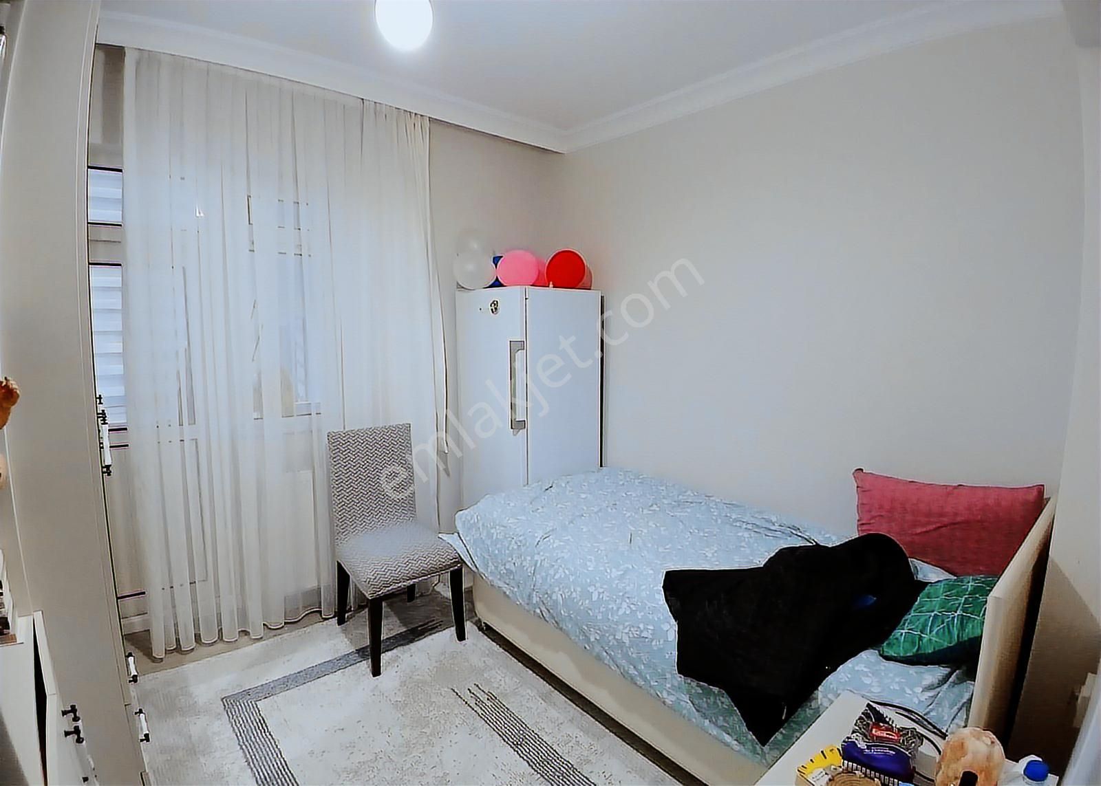 Seyran Cad.'nde Fırsat: Taşınmaya Hazır, Tamamen Yenilenmiş 3+1 - Görsel 8