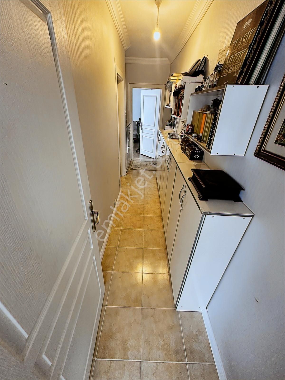 Sıcak Yuva Arayanlar İçin Bahçelievlerde Nezih Aile Apartmanı - Görsel 12