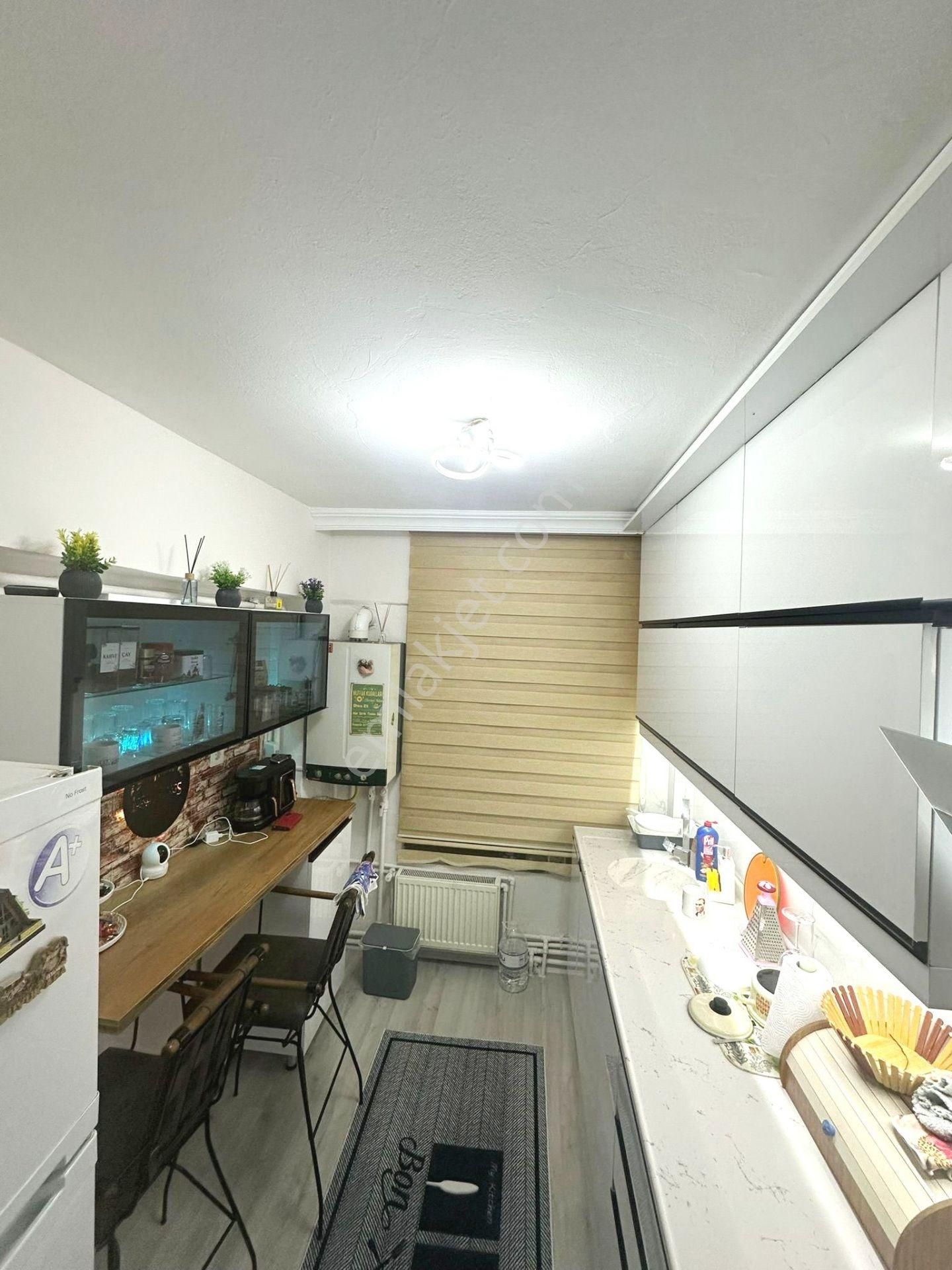 Basınevleri Mh. Hazır Kiracılı Eşyalı Satılık Full Yapılı 2+1 - Görsel 11