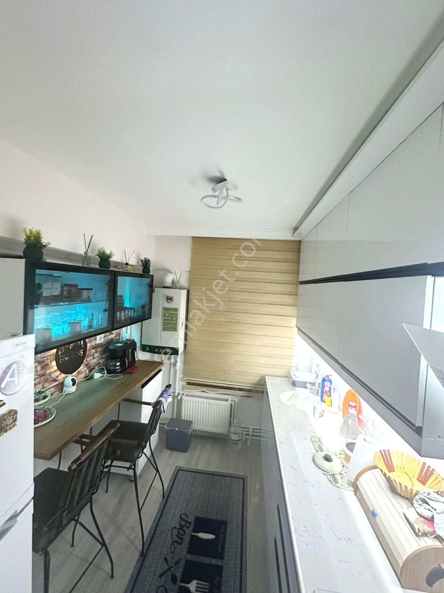 Basınevleri Mh. Hazır Kiracılı Eşyalı Satılık Full Yapılı 2+1 - Görsel 10