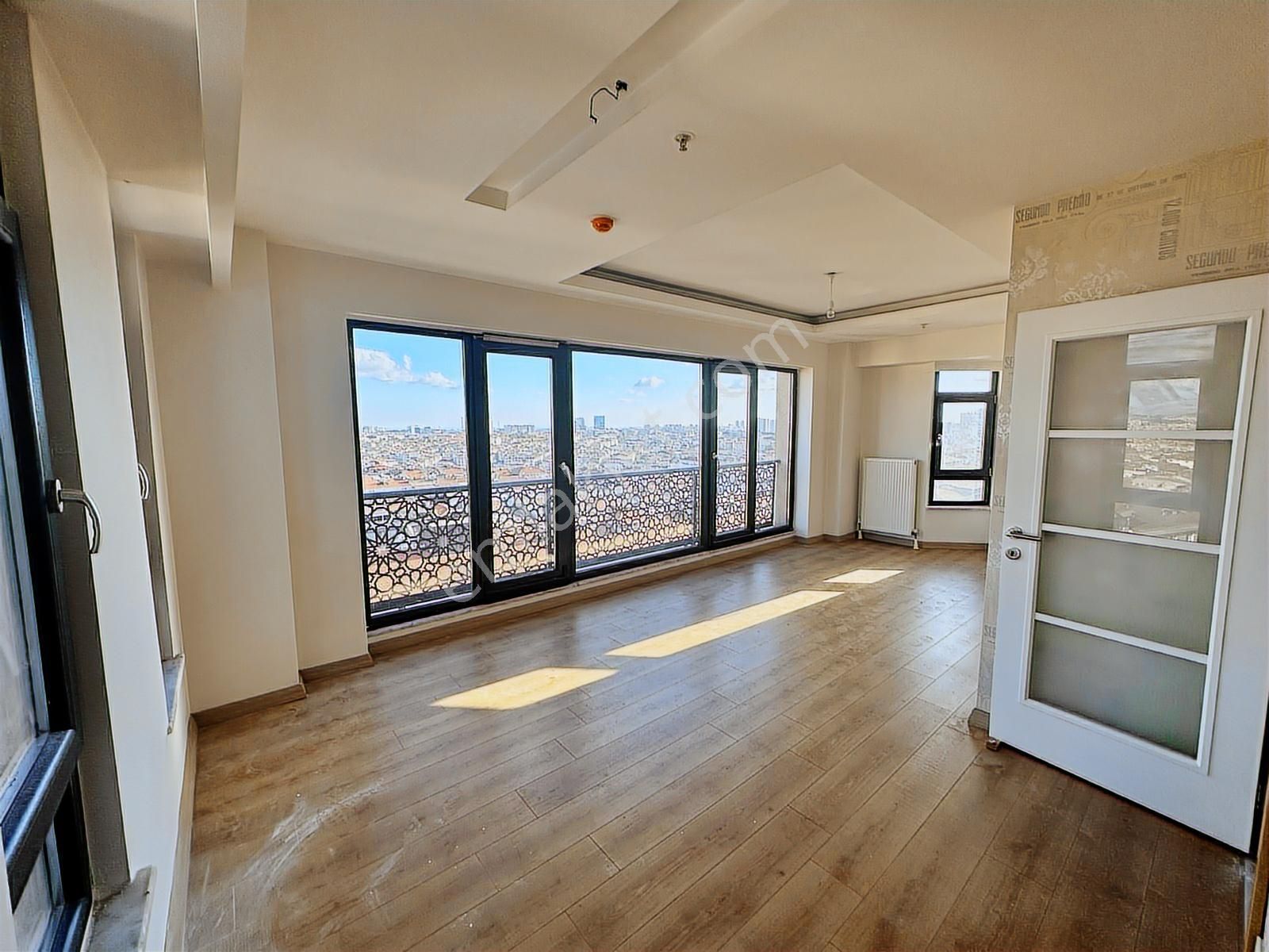 Haliç Panoroma Sitesi Süper Manzaralı 2+1 Kiralık Daire - Görsel 4