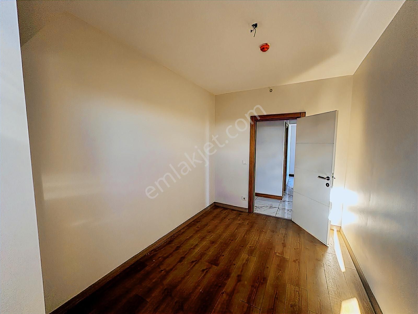 Haliç Panoroma Sitesi Süper Manzaralı 2+1 Kiralık Daire - Görsel 17