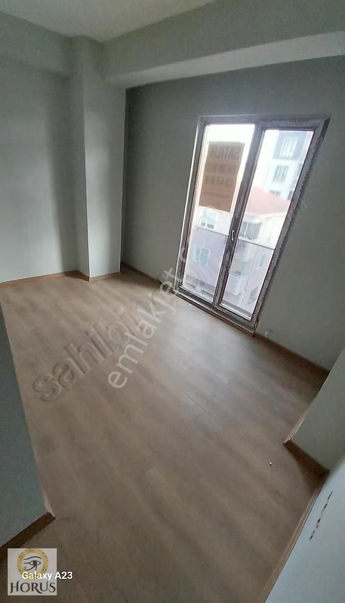 Ulaşım Noktalarına Yakın Manzaralı Katta Tek Daire - Görsel 19