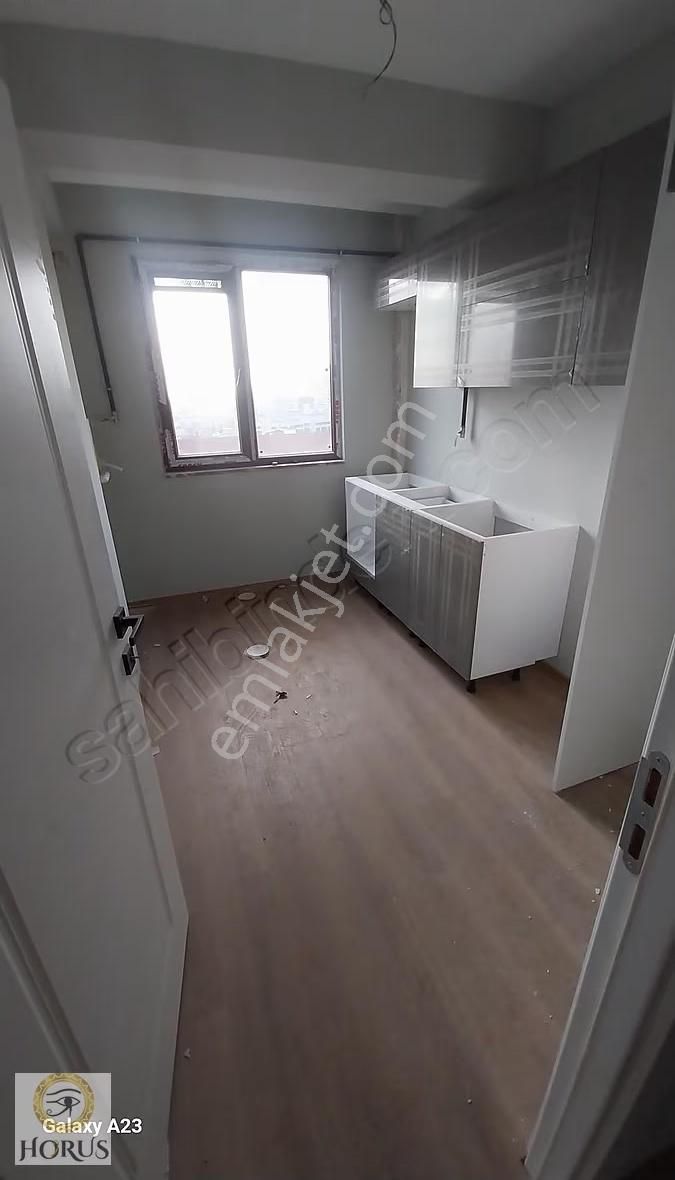 Ulaşım Noktalarına Yakın Manzaralı Katta Tek Daire - Görsel 20