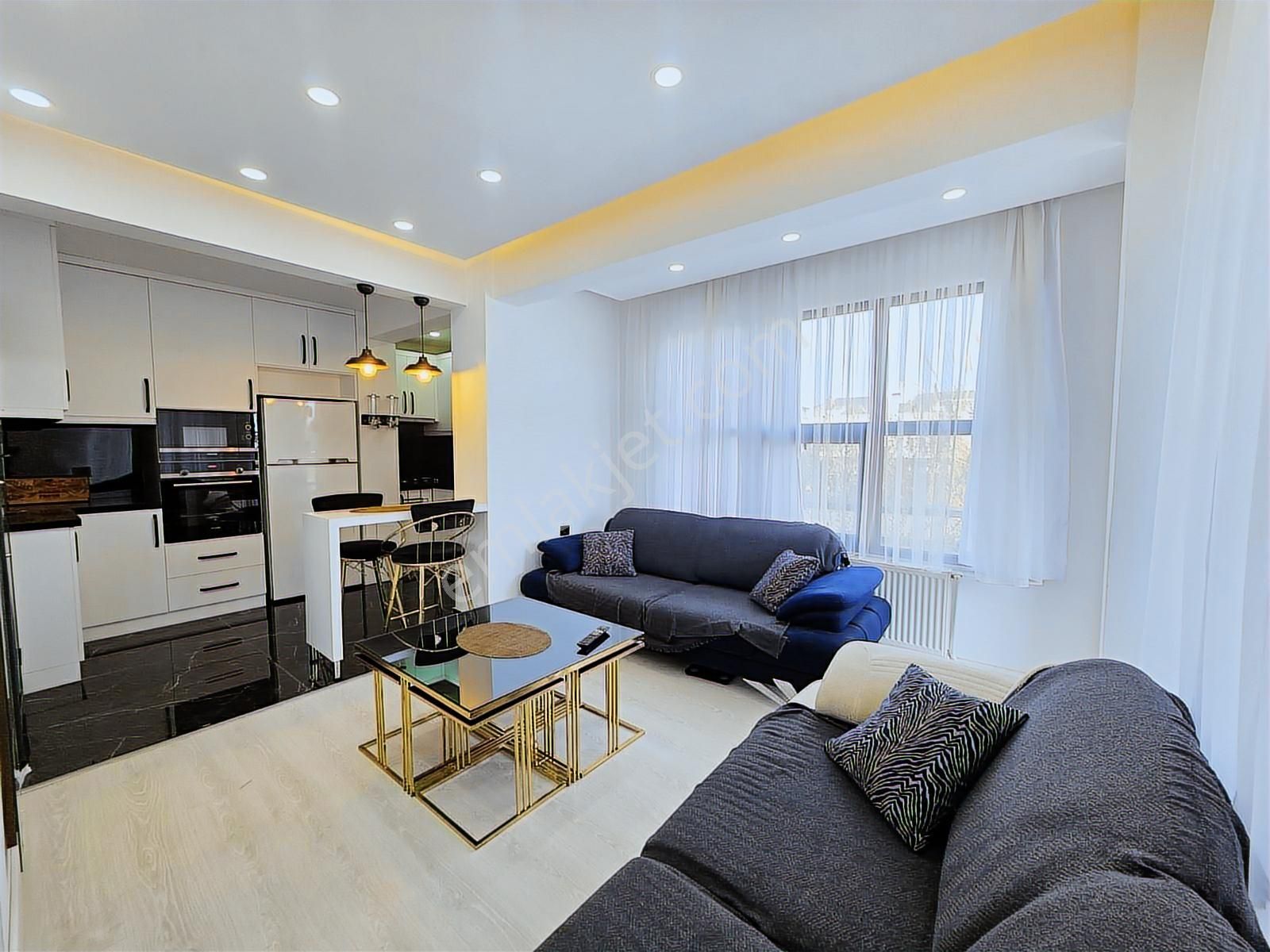 Güzeloba Da Turizm Yoluna Yakın Eşyalı Kiralık 1+1 Daire