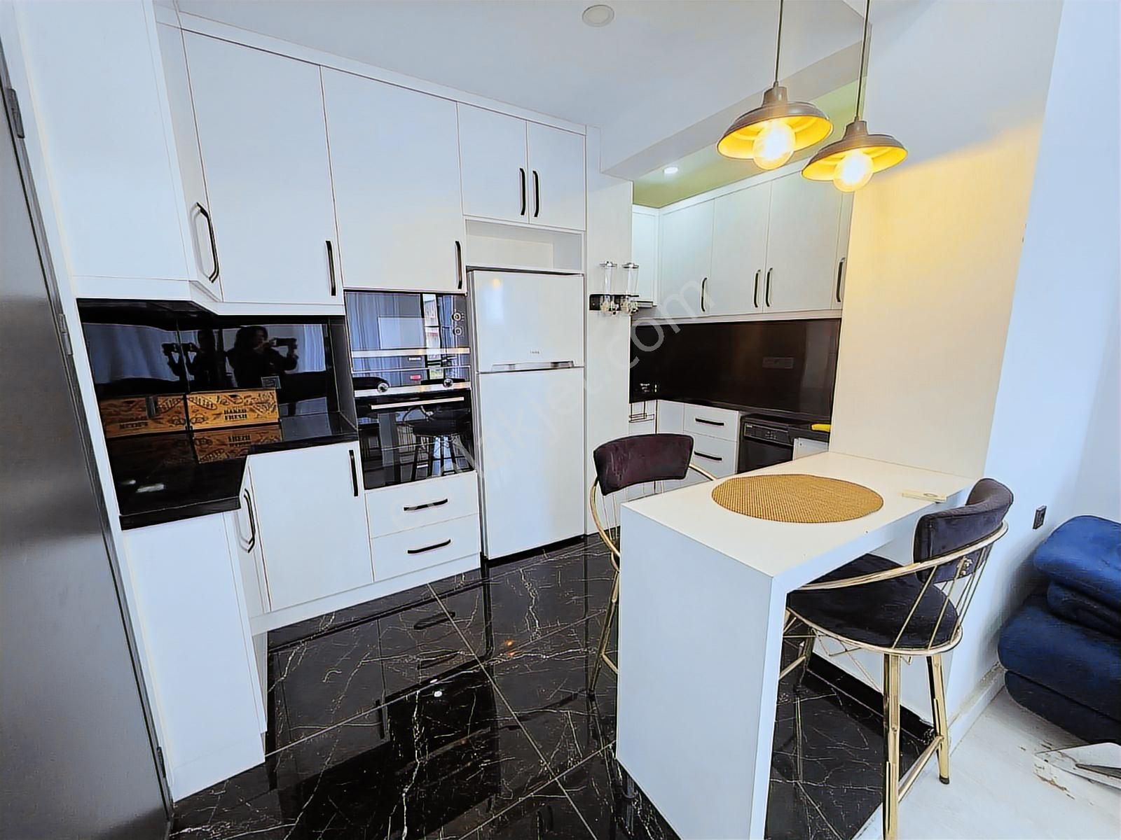 Güzeloba Da Turizm Yoluna Yakın Eşyalı Kiralık 1+1 Daire - Görsel 9