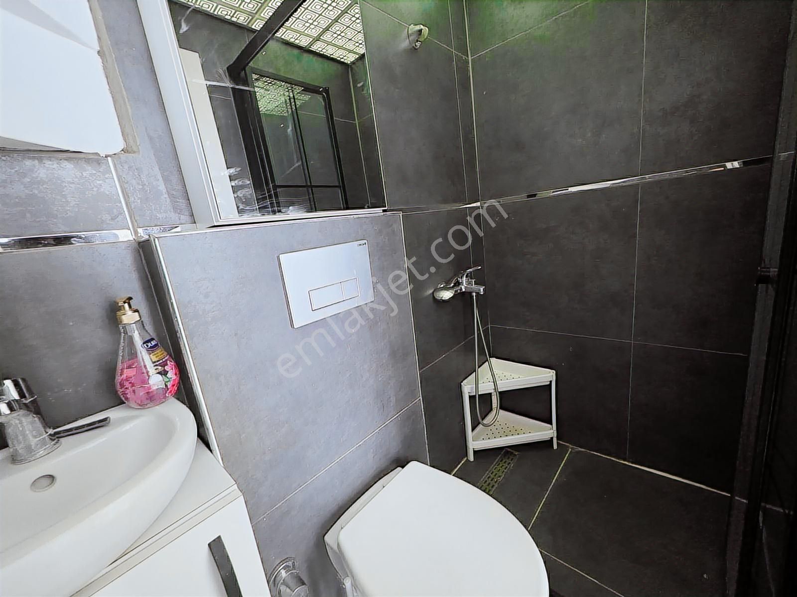 Güzeloba Da Turizm Yoluna Yakın Eşyalı Kiralık 1+1 Daire - Görsel 4