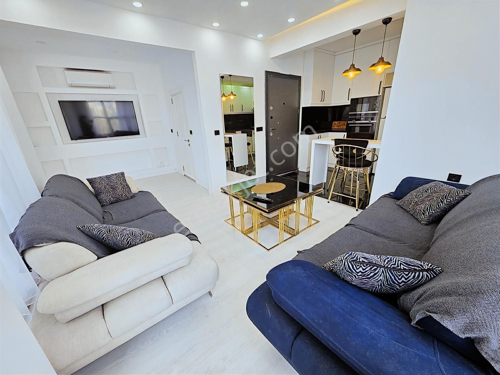 Güzeloba Da Turizm Yoluna Yakın Eşyalı Kiralık 1+1 Daire - Görsel 6