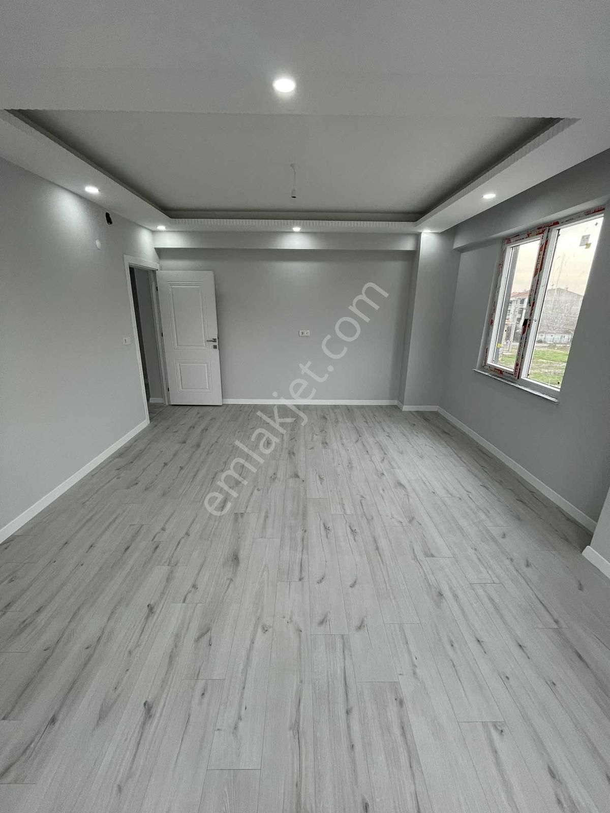 Bülent Ecevit Bulvarında Cadde Cephe 3+1 Daire - Görsel 17