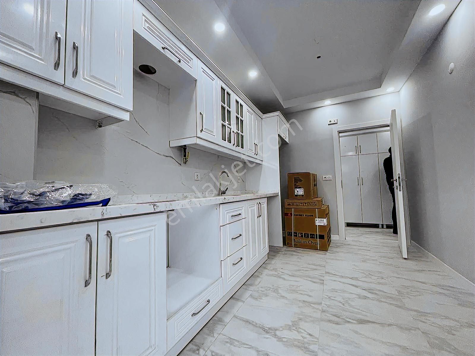 Bülent Ecevit Bulvarında Cadde Cephe 3+1 Daire - Görsel 24