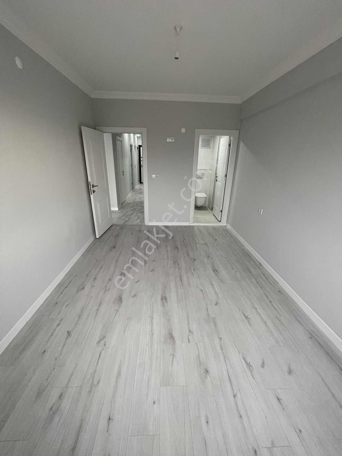 Bülent Ecevit Bulvarında Cadde Cephe 3+1 Daire - Görsel 16