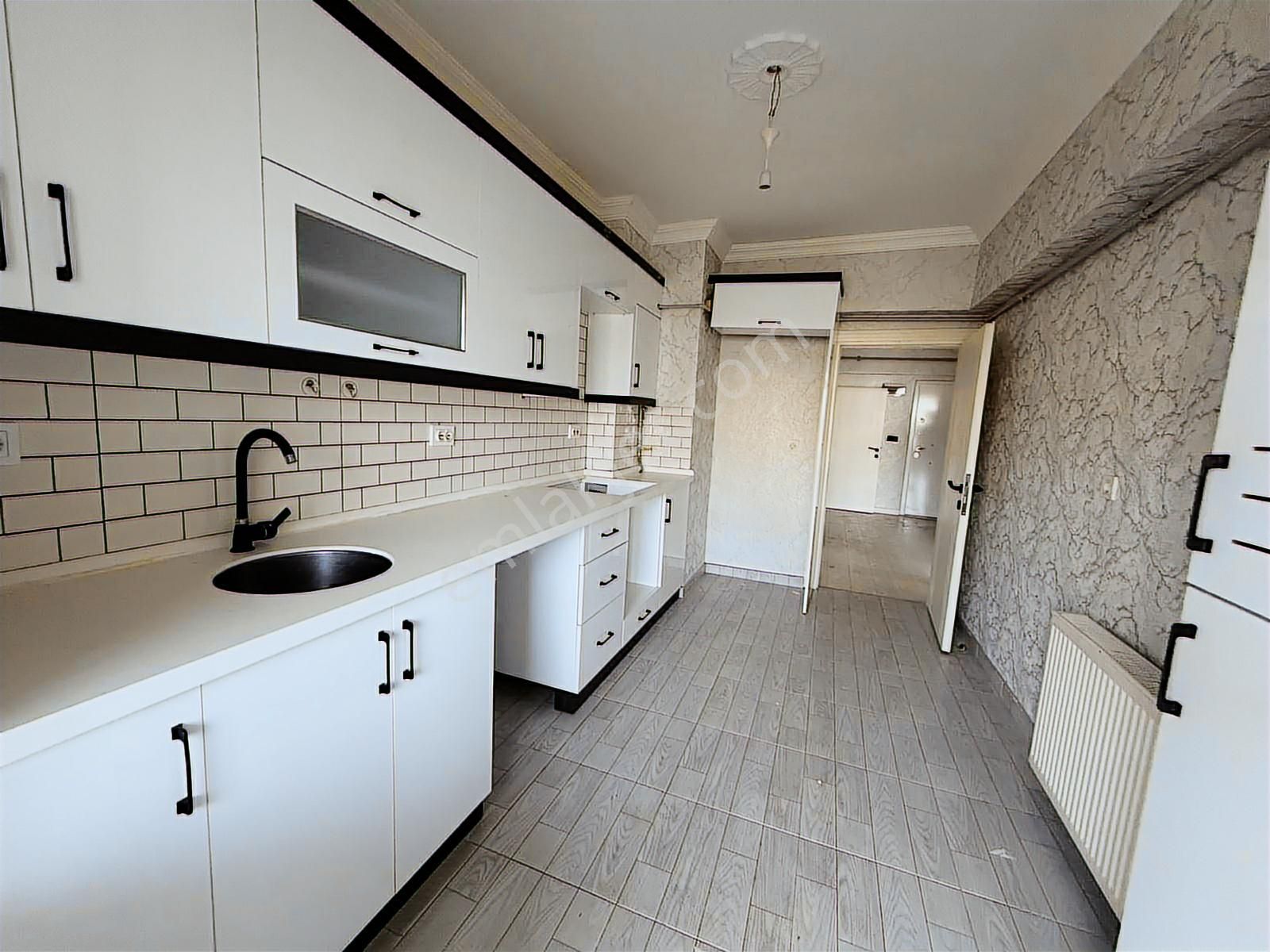 Keçiörende 3+1 Full Yapılı Ebeveyn Banyolu Kilerli Satılık Daire - Görsel 2