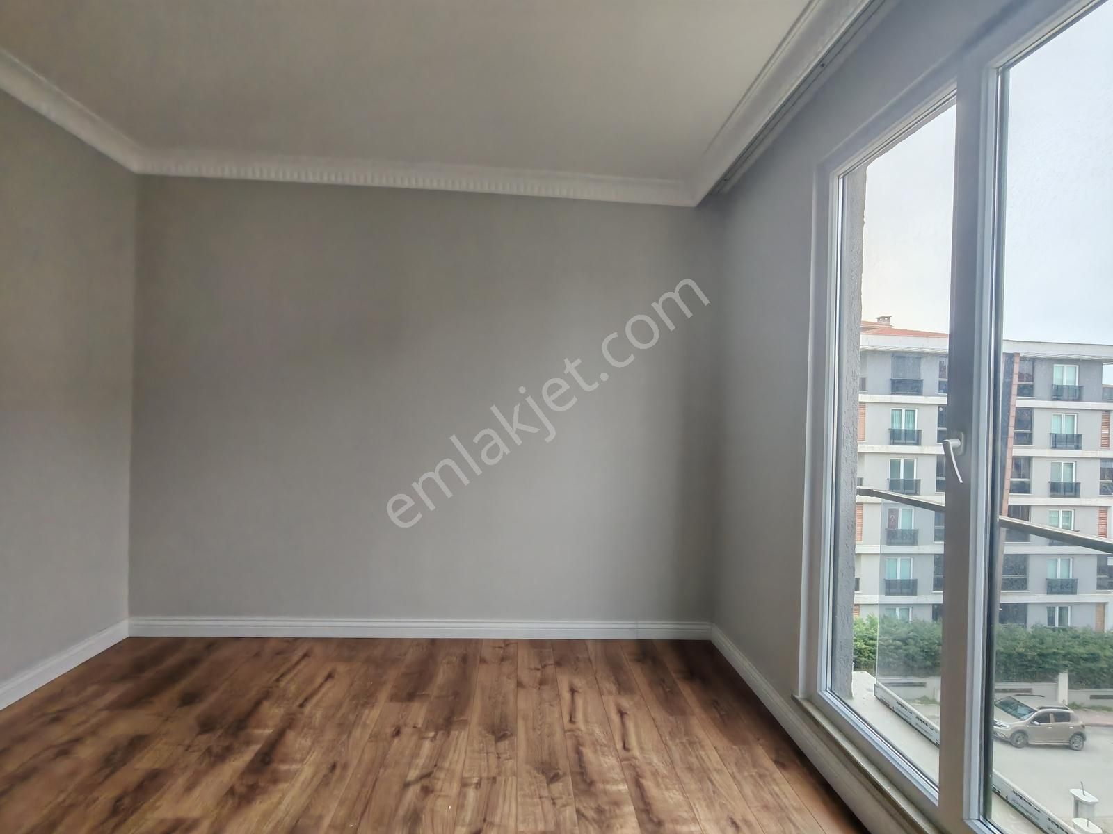 Silivri Yeni Mh. Merkezi Konumda Butik Site İçi Ara Kat 2+1 - Görsel 18